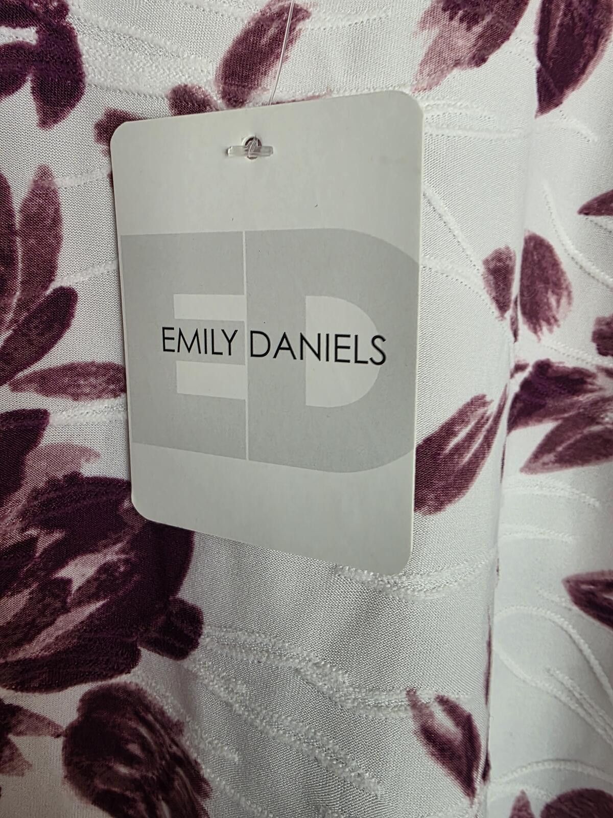 Other Emily Daniels XL Floral Print 3/4 Sleeve Top White & Purple Size XL / US 12-14 / IT 48-50 - 5 Thumbnail