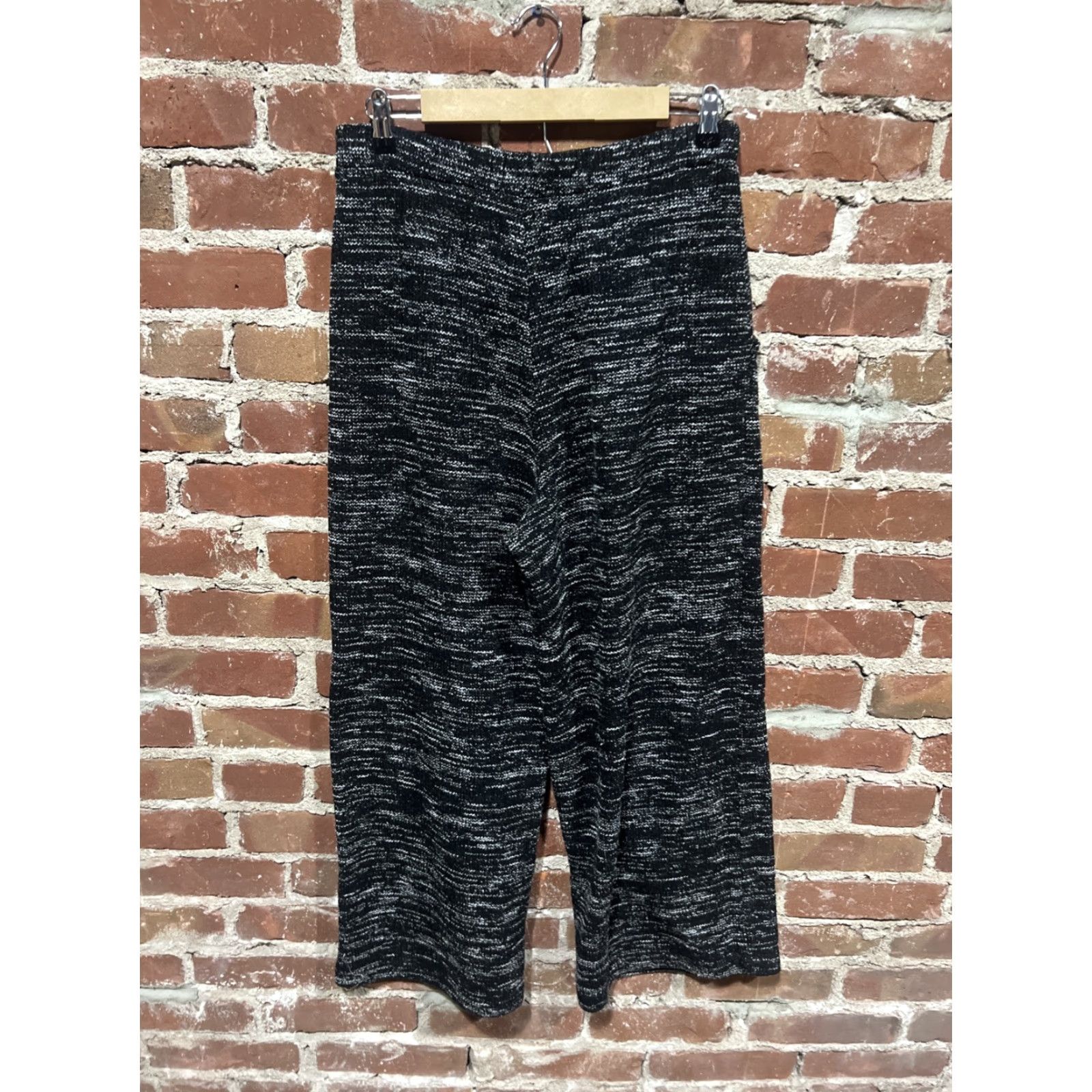 Banana Republic VINTAGE Banana Republic Wide Leg High Waist Rise Heather Knit Black Pants Womens Medium Size 24" / US 00 / IT 34 - 3 Thumbnail