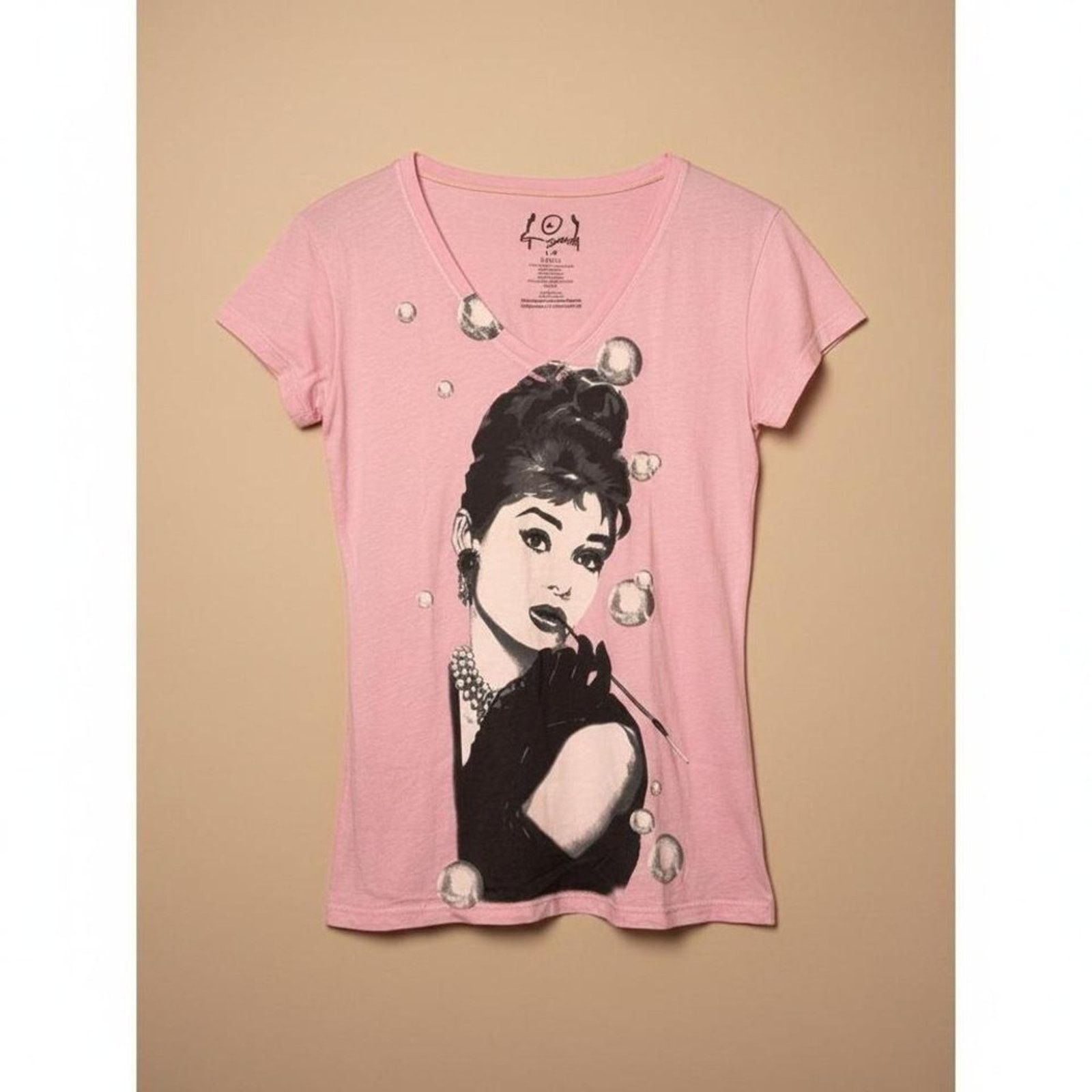 Reel Legends Hollywood Legend Audrey Hepburn Pink V-Neck Tee Size L NWOT Size L / US 10 / IT 46 - 2 Thumbnail
