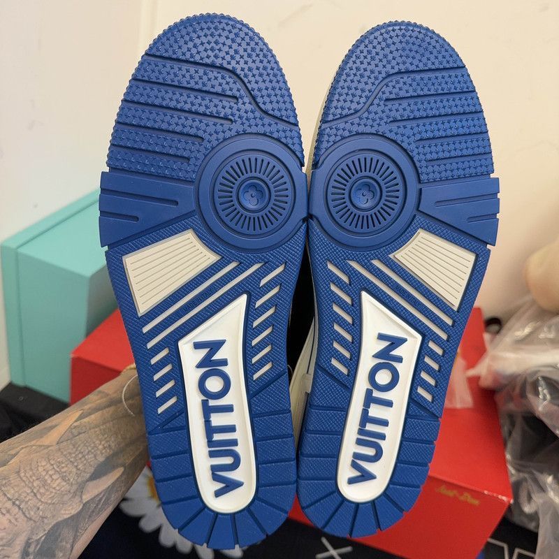 Louis Vuitton Louis Vuitton Trainer Sneakers in Black and Blue -2508 Size US 10.5 / EU 43-44 - 4 Thumbnail