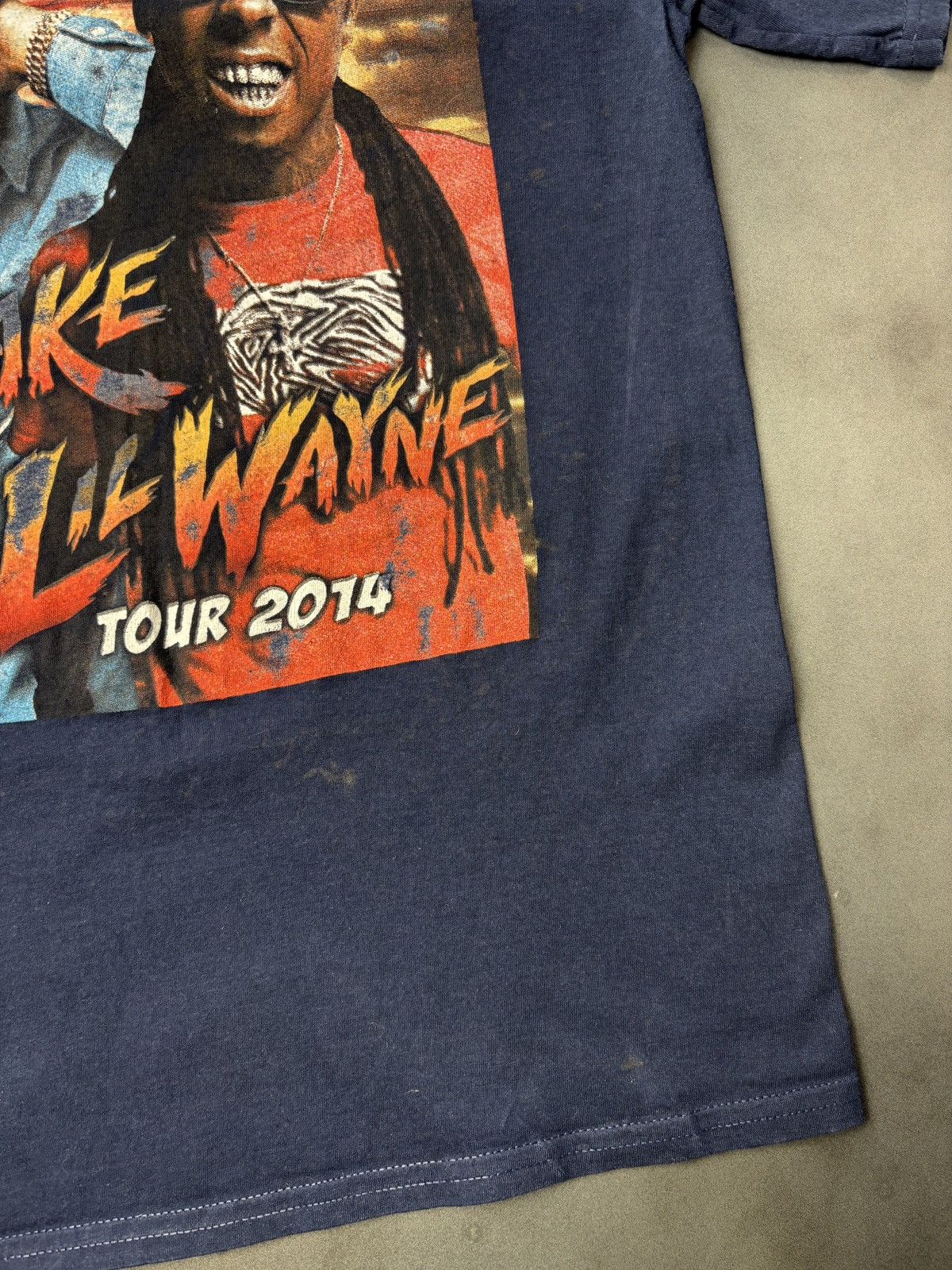 Rap Tees 2014 Drake vs Lil Wayne Tour Tee Shirt Bootleg Parking Lot Size US M / EU 48-50 / 2 - 6 Thumbnail