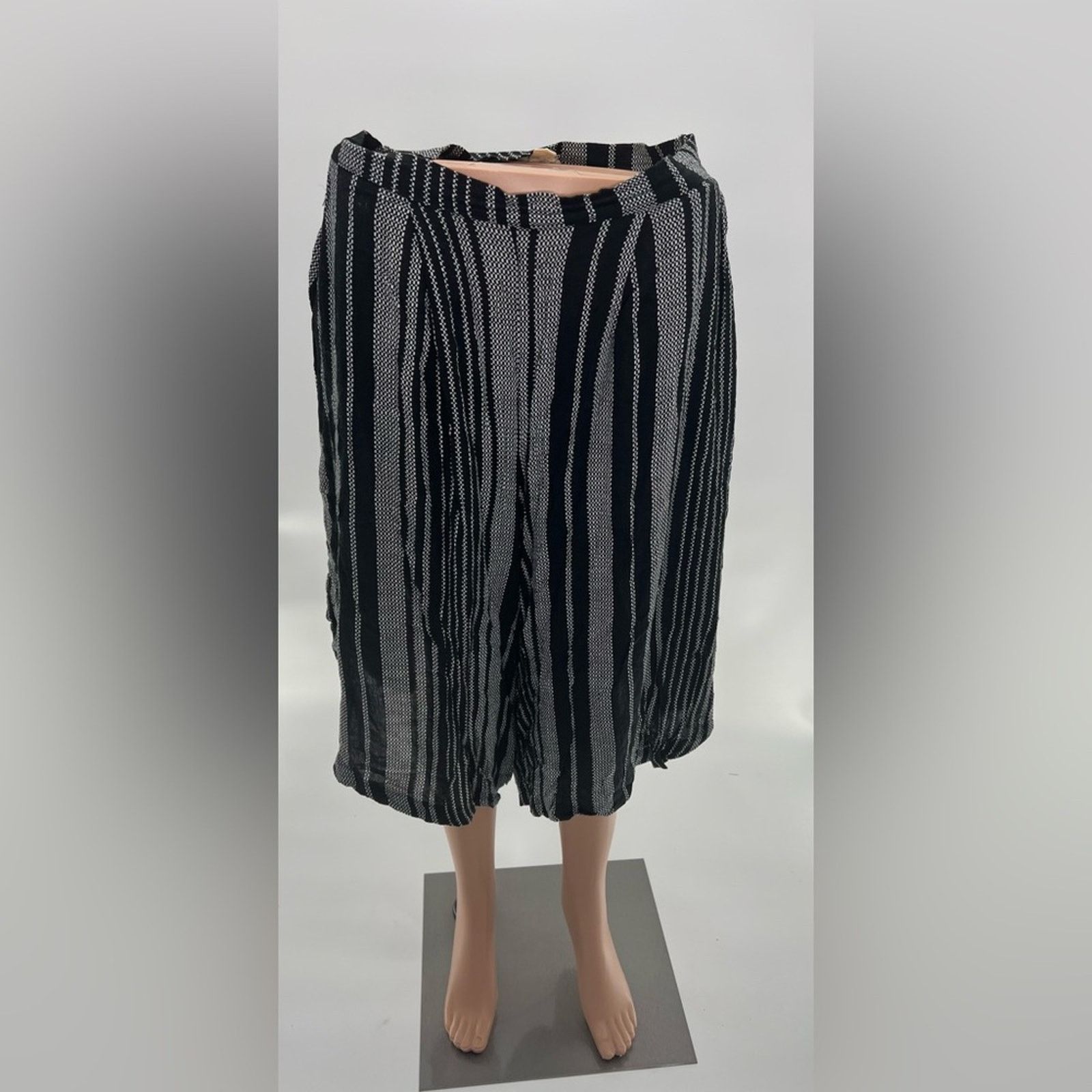 Urban Outfitters Urban Outfitters Silence + Noise Wide Leg Pant Size 6 Size 28" / US 6 / IT 42 - 4 Thumbnail