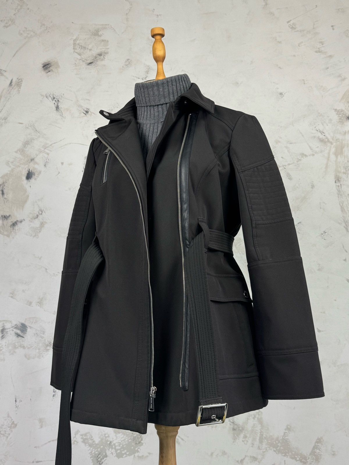 Michael Kors Michael Kors Belted Softshell Jacket Size L Size L / US 10 / IT 46 - 1 Thumbnail