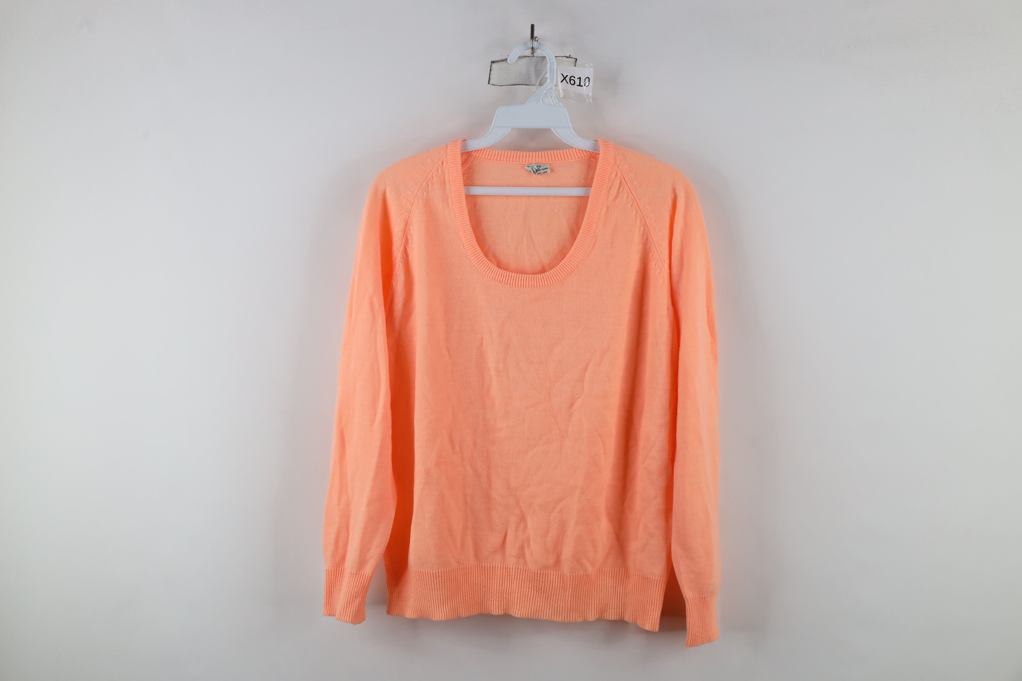 Vintage Vintage 70s Streetwear Lightweight Knit Sweater Neon Pink Size L / US 10 / IT 46 - 1 Thumbnail