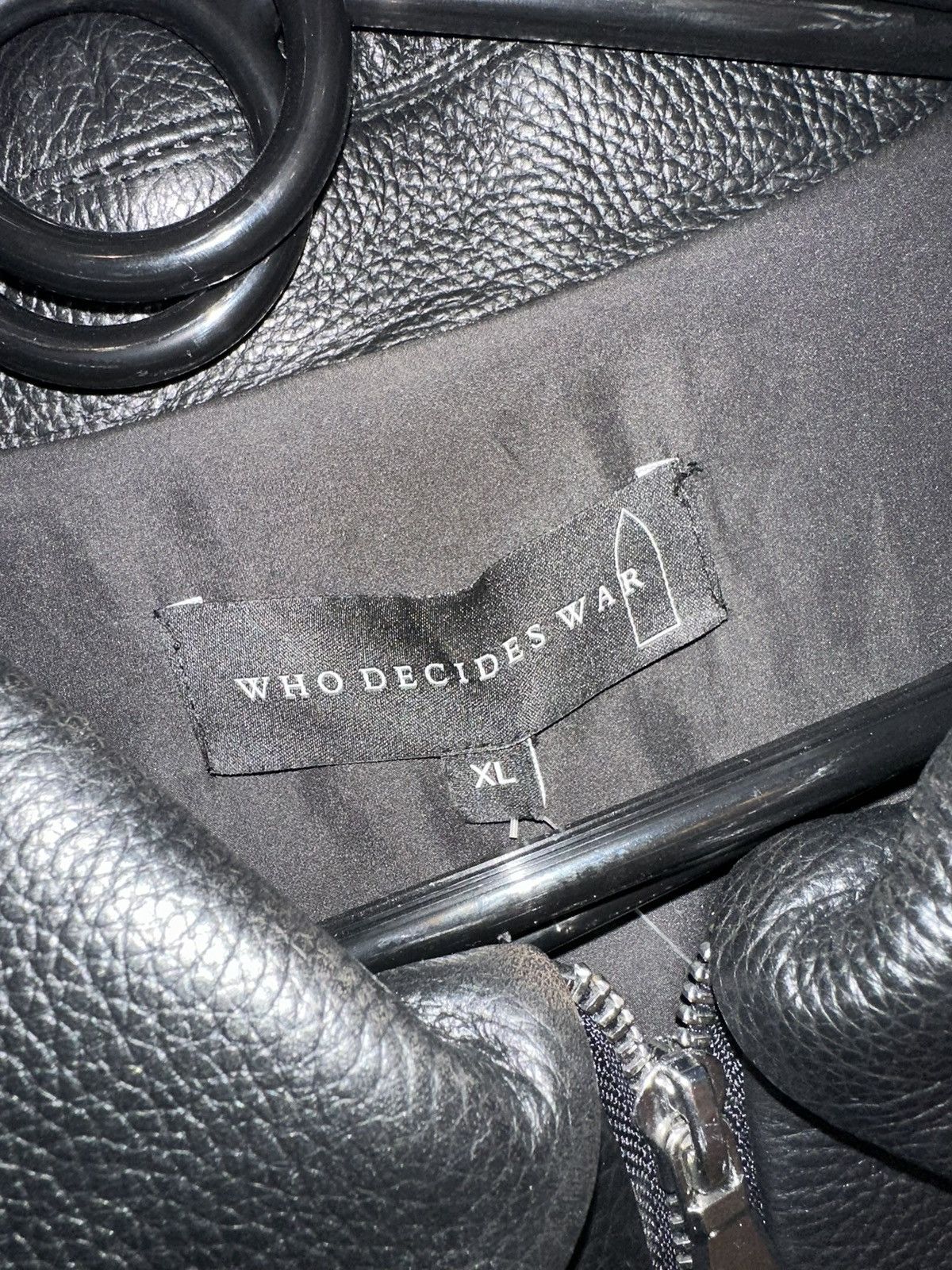 Who Decides War WHO DECIDES WAR OCEAN TRUCKER HEAVY LEATHER JACKET size XL Size US XL / EU 56 / 4 - 5 Thumbnail