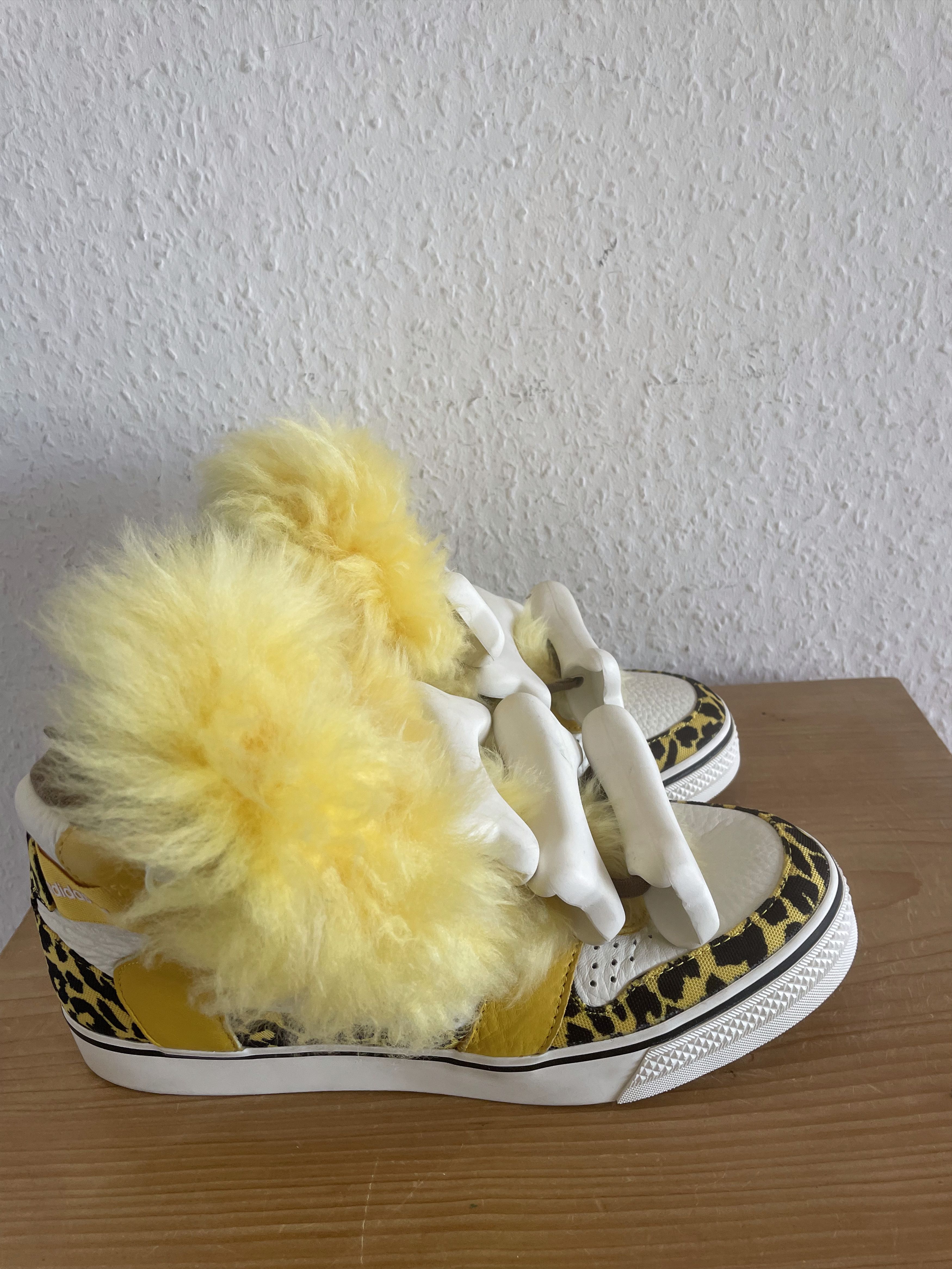 Adidas × Jeremy Scott JS Bones Fur Sneakers Size US 7.5 / EU 40-41 - 5 Thumbnail