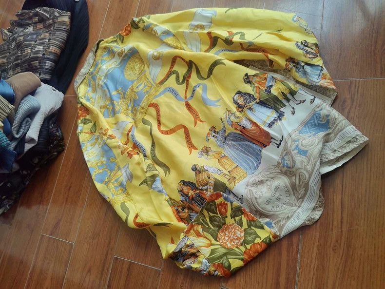 Loewe LOEWE Silk shirt Size XS / US 0-2 / IT 36-38 - 2 Thumbnail