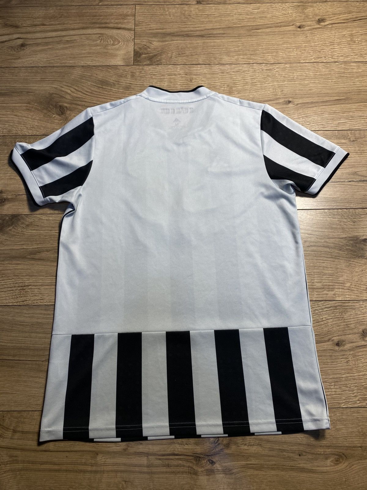 Adidas Juventus 21/22 Home Football Shirt Adidas GS1442 - Size M Size US M / EU 48-50 / 2 - 4 Thumbnail