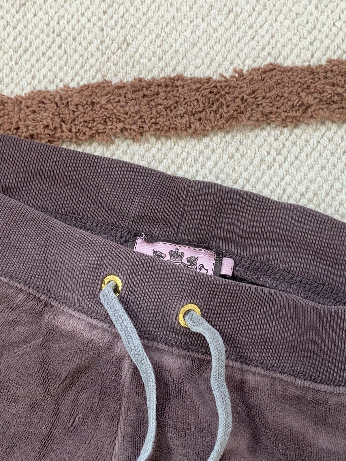 VELOUR VINTAGE JUICY COUTURE BROWN 2000s style SUITS