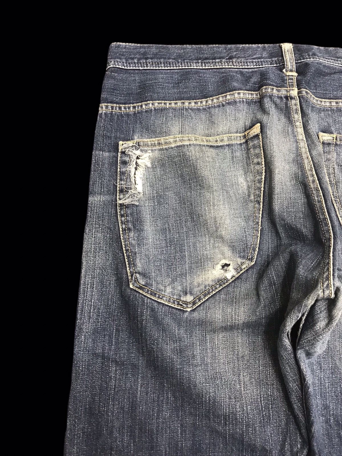 Japanese Brand 💥ART💥Very Rare Japan Dragon Embroidery Distresed Denim F29 Size US 35 - 11 Thumbnail