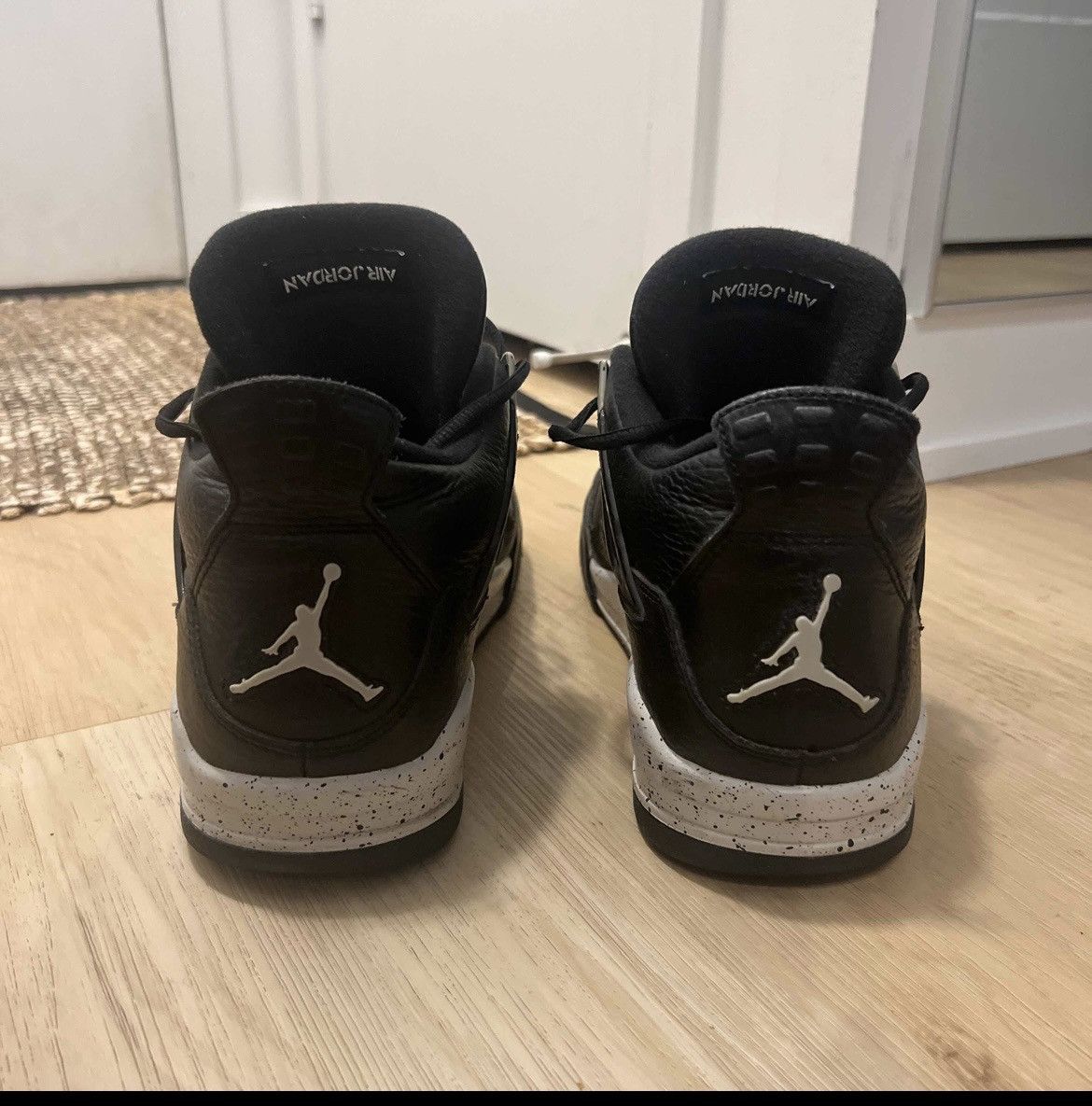 Jordan Brand Jordan 4 Oreo - EXCELLENT CONDITION Size US 11 / EU 44 - 4 Thumbnail