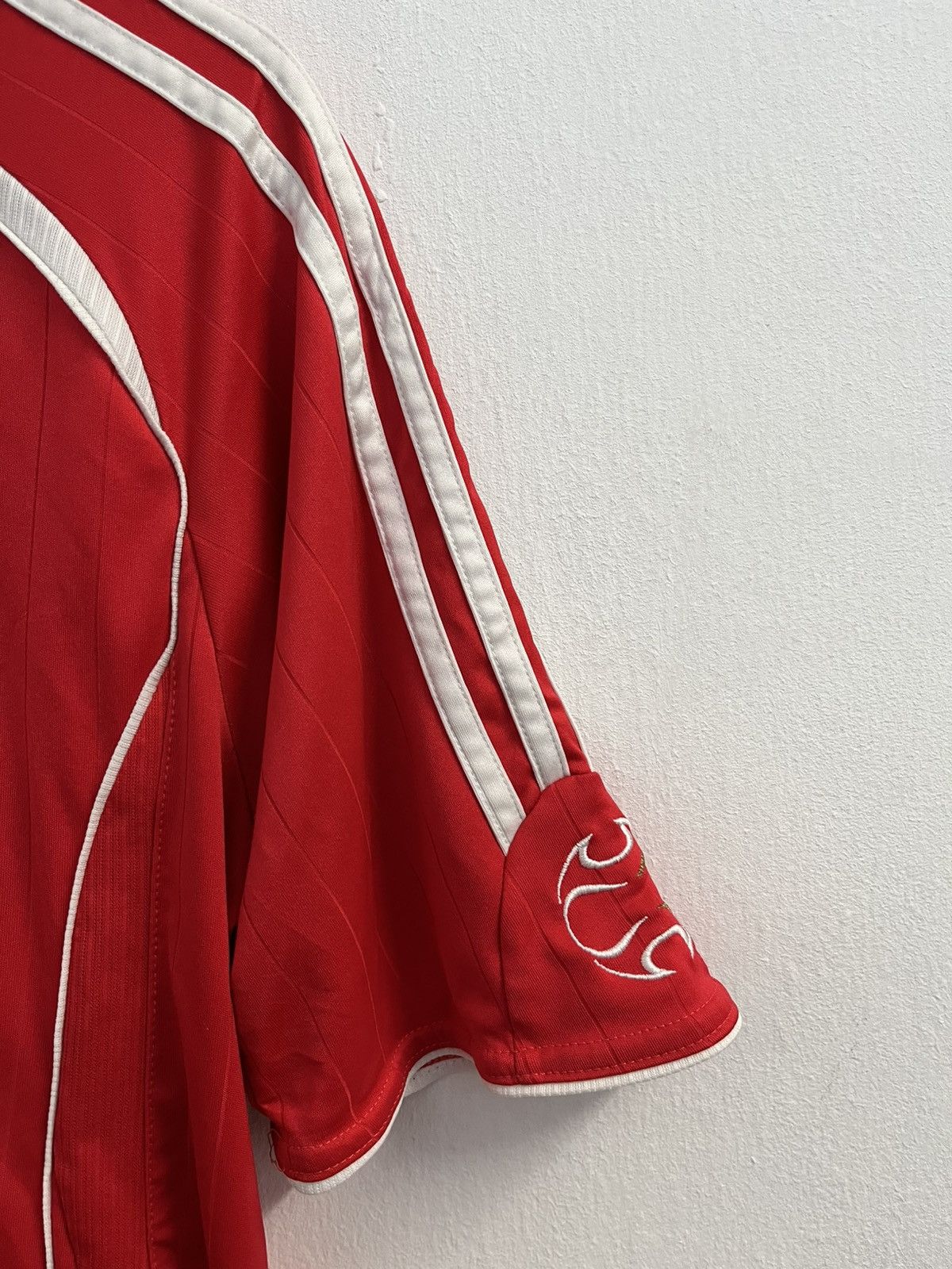 Vintage Vintage Adidas Benfica FC Portugal 2006/07 Football Jersey Size US S / EU 44-46 / 1 - 4 Thumbnail