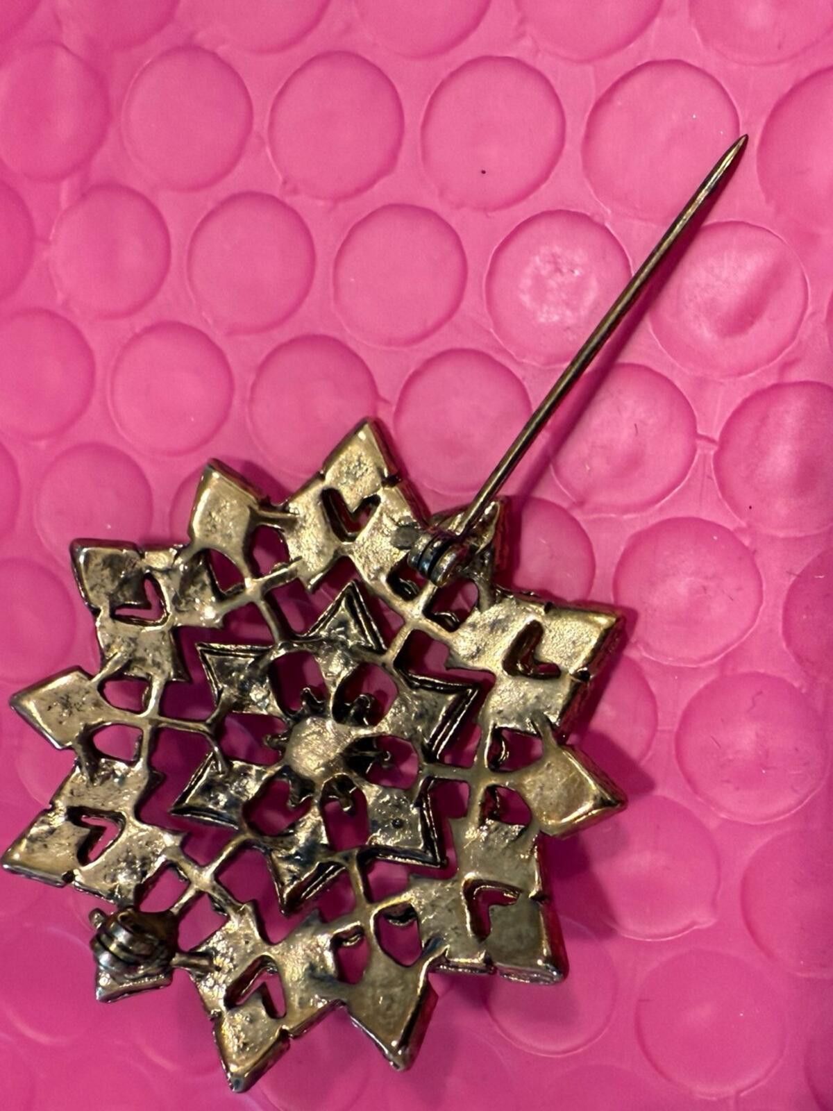 Other Rhinestone snowflake brooch silver tone shimmery rhinestones Size ONE SIZE - 4 Thumbnail