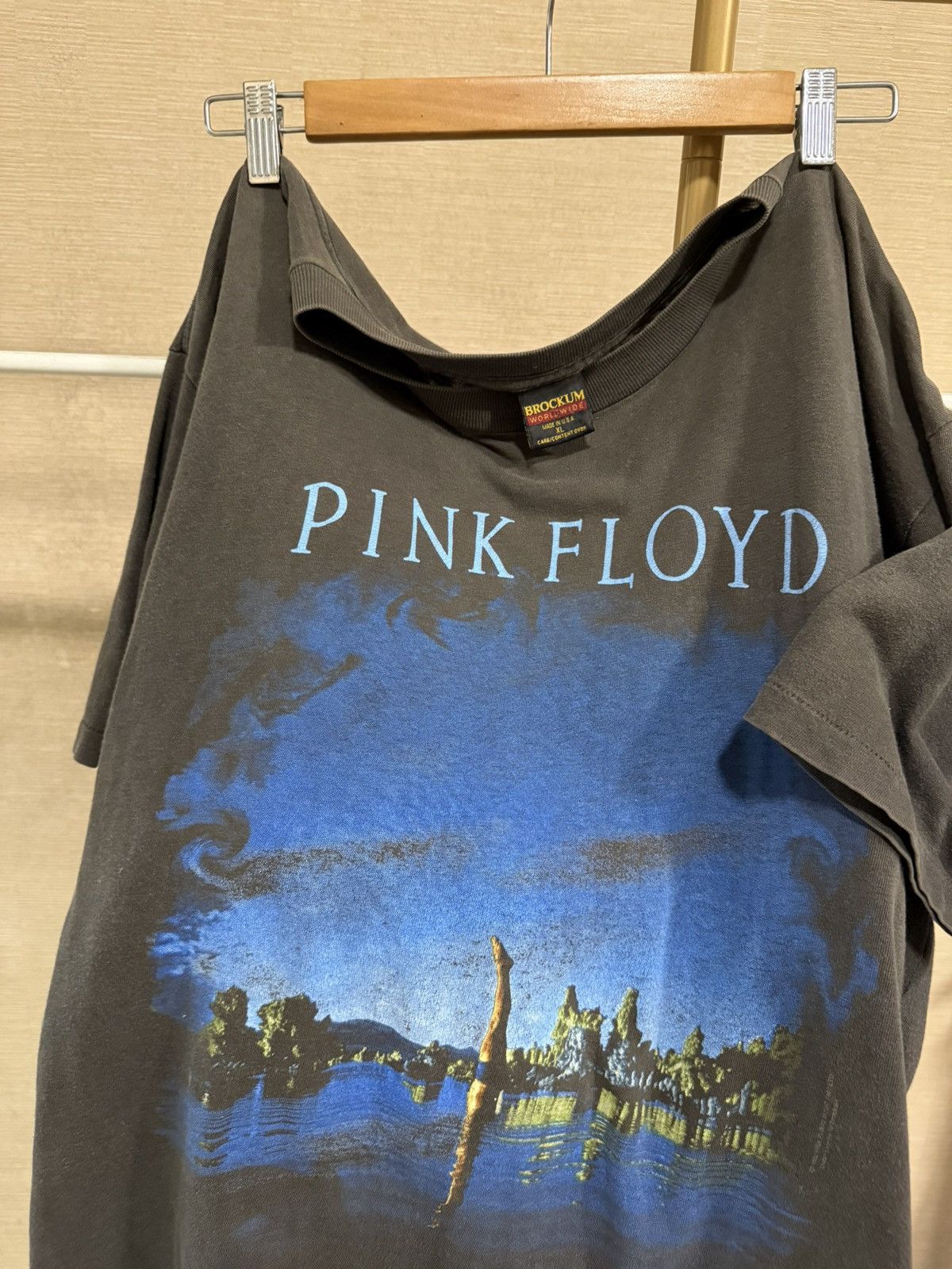 Pink Floyd Vintage 1992 Sun Faded Pink Floyd Wish You Were Here Tee Size US XL / EU 56 / 4 - 3 Thumbnail