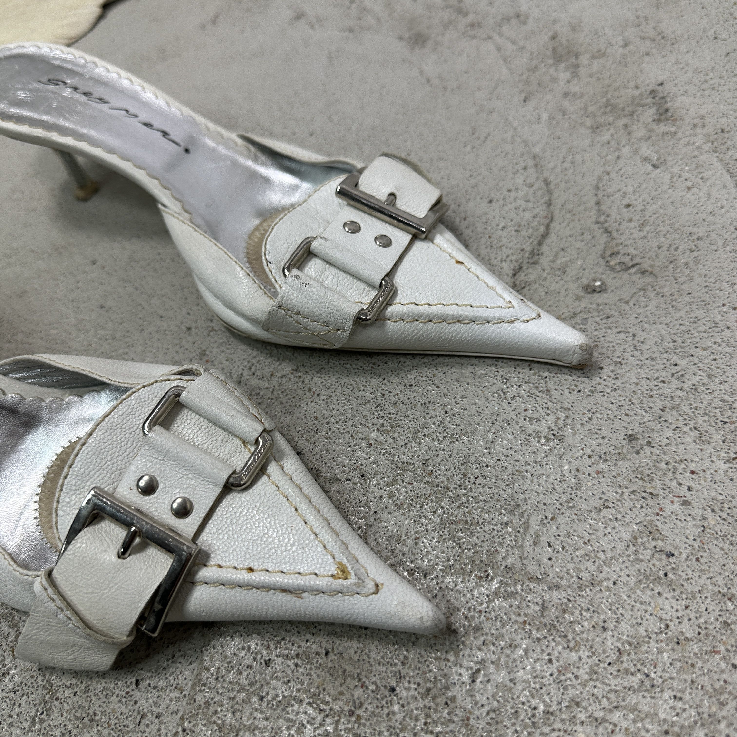 Vintage Vintage Avant Garde Kitten Heels Buckled Mules Y2K Size US 7 / IT 37 - 4 Thumbnail