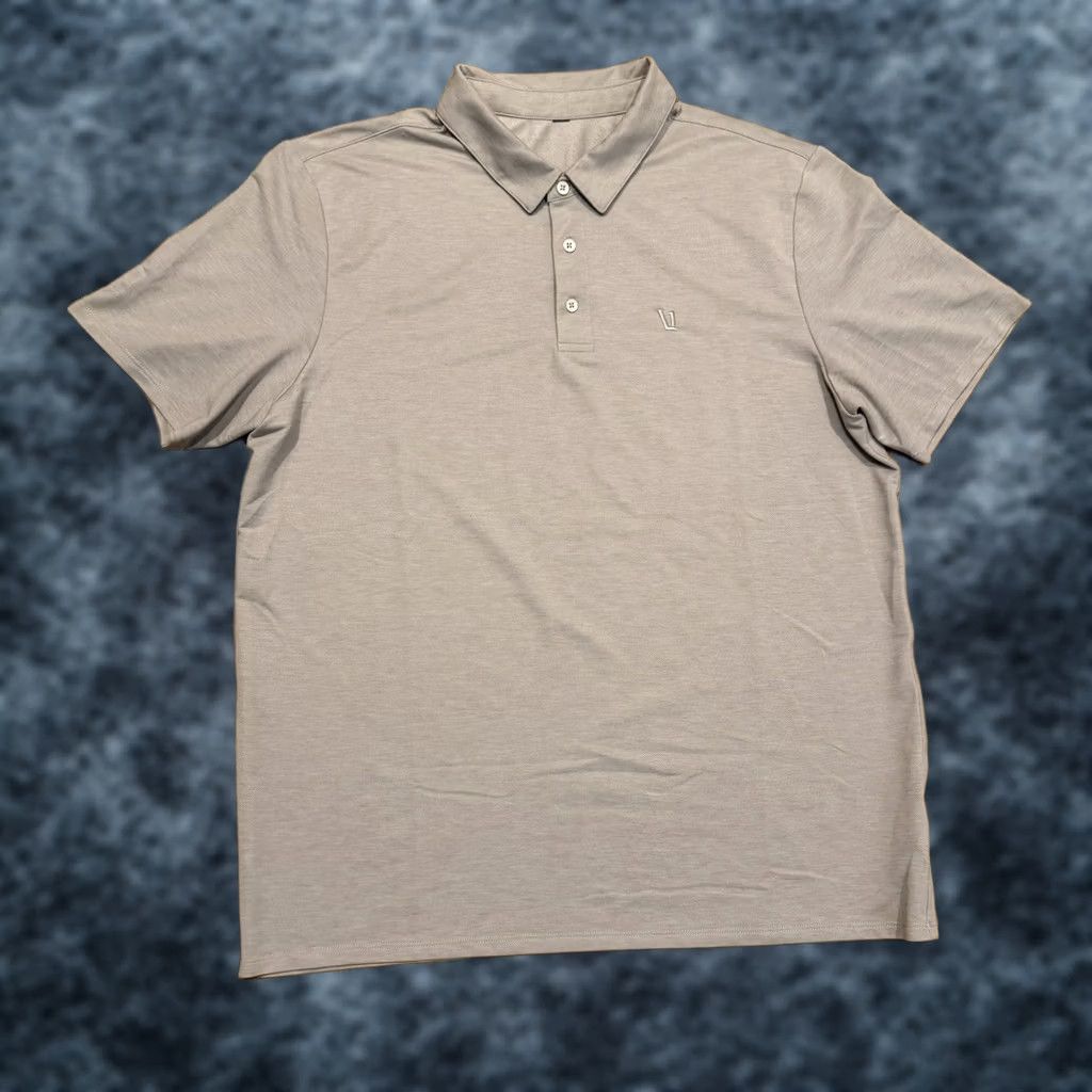 Vuori Vuori Knit Polo Twill Shirt Mens Large Short Sleeve Performance Golf V1004 Size US L / EU 52-54 / 3 - 1 Thumbnail
