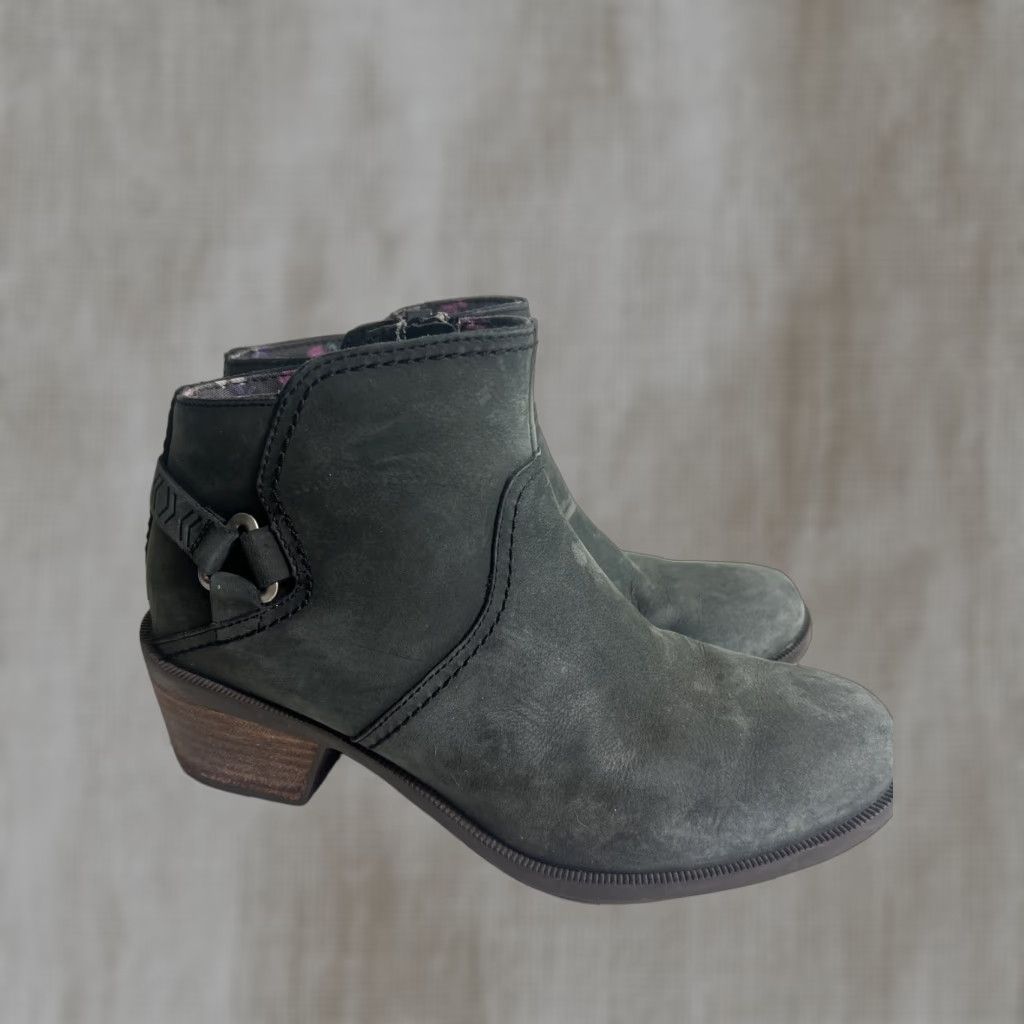 Teva Teva Bootie Women Olive Green Leather Ankle Zip Close Block Heel 8 Size Shoes Size US 8 / IT 38 - 1 Thumbnail