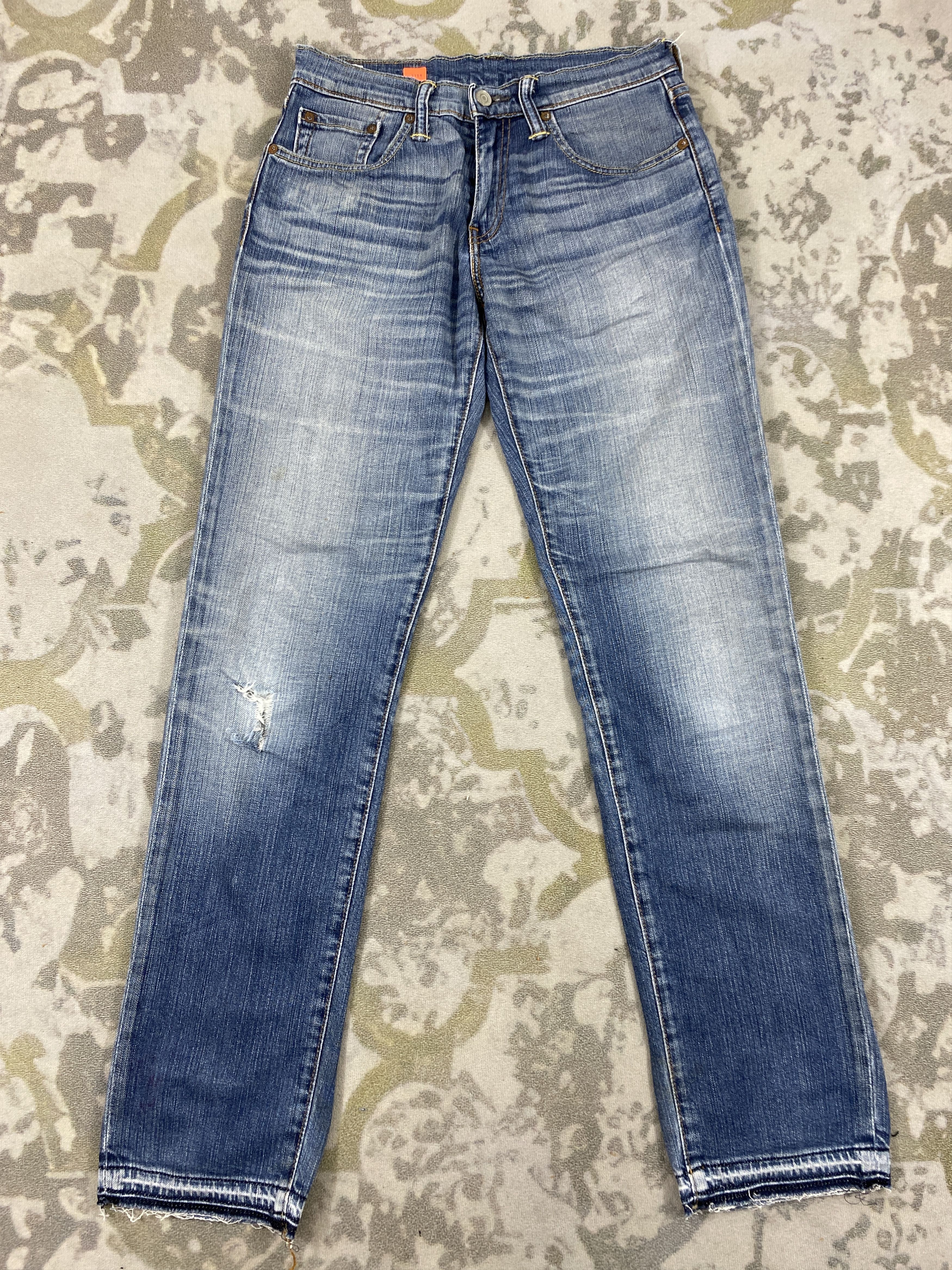 Levi's Distressed Blue Levi's 511 Jeans 29x32 Denim- JN3739 Size US 29 - 1 Thumbnail
