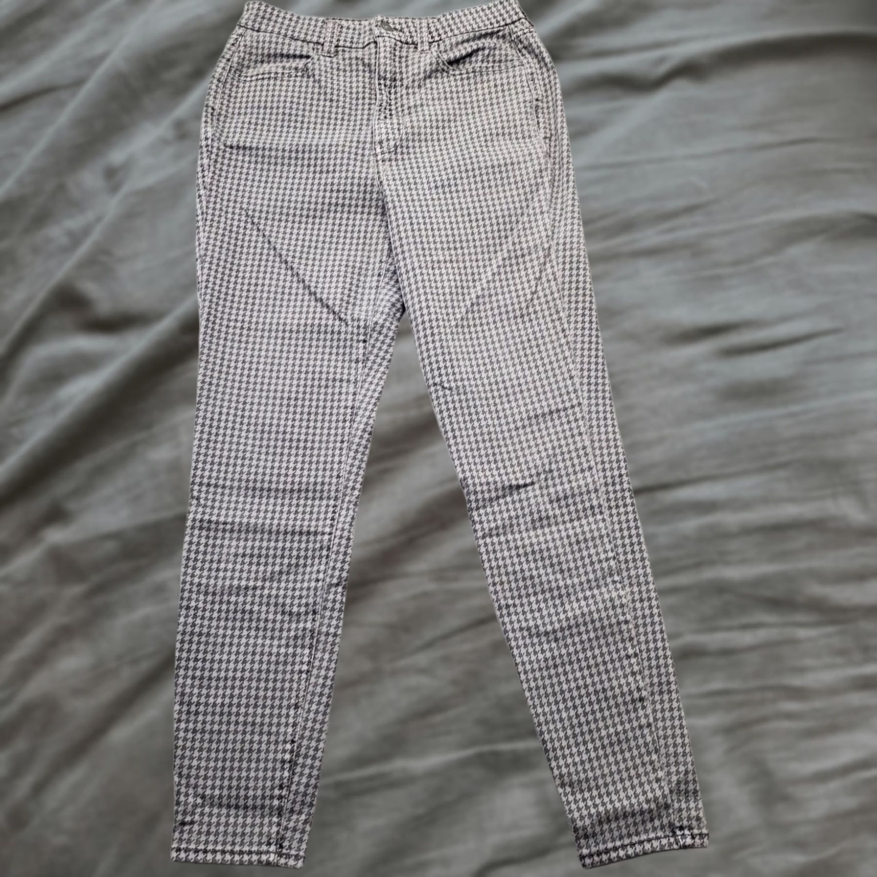 American Eagle Outfitters American Eagle Outfitters Chino Pants Womens 8 Multicolor Houndstooth Cotton Stretch Pants Womens 8 Multicolor Houndstooth Cotton Stretch Size 30" / US 8 / IT 44 - 1 Thumbnail