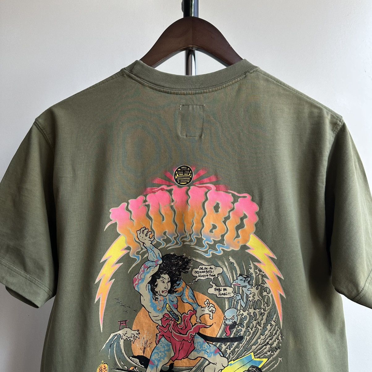 Mambo VINTAGE MAMBO SURF DELUX HIGH VOLTAGE JAPANESE ART TEE Size US L / EU 52-54 / 3 - 6 Thumbnail