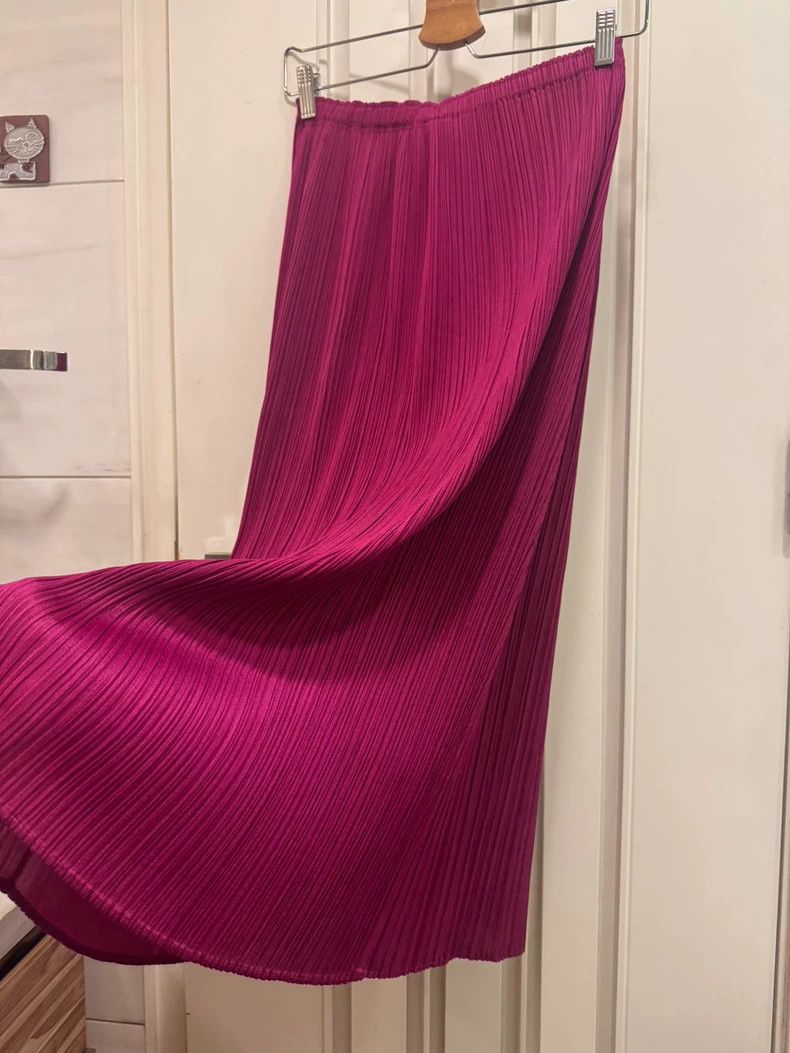 Issey Miyake Issey Miyake size:2 Pink pleated skirt Size 42" / US 20 - 6 Thumbnail