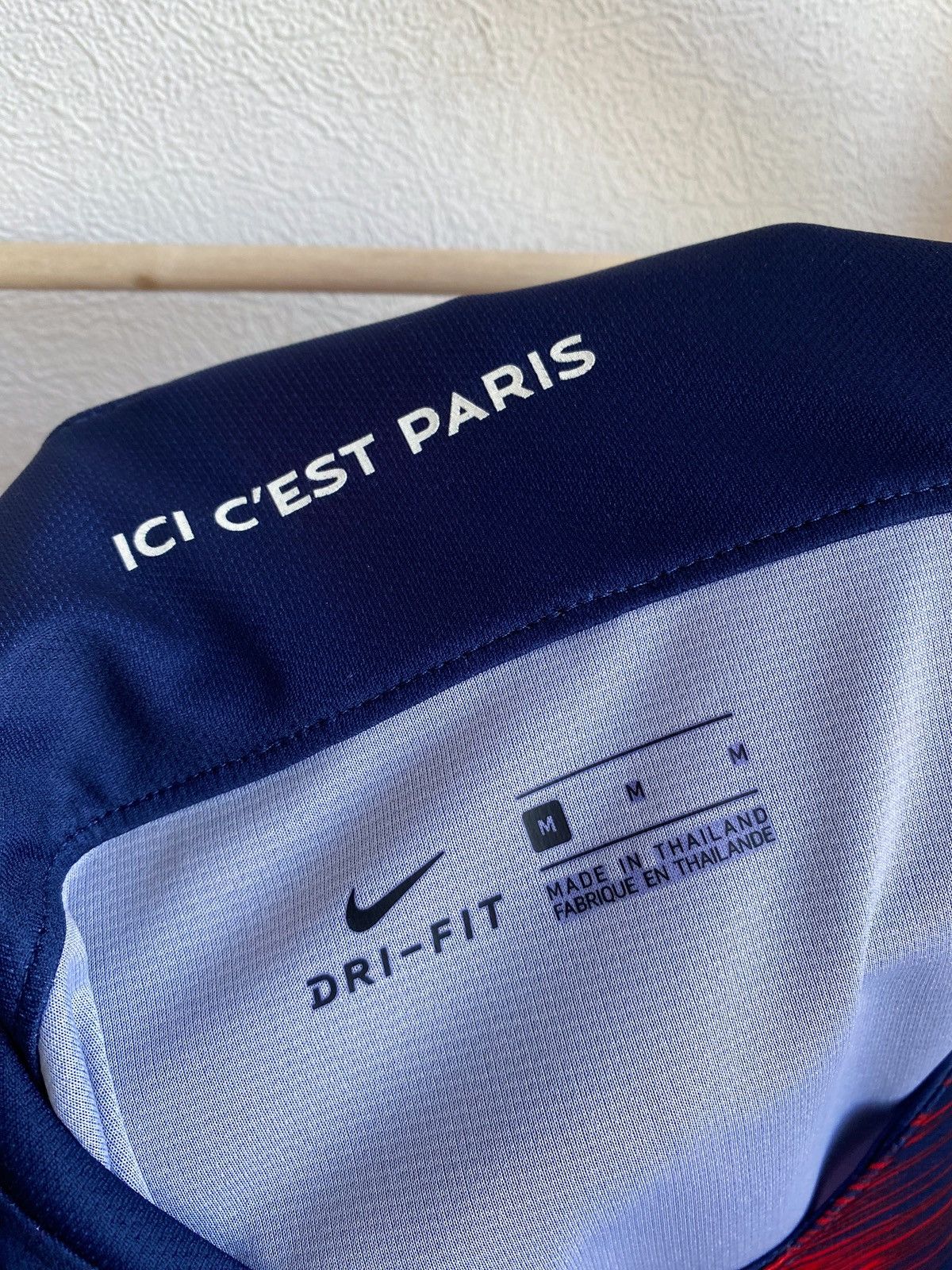 Nike BNWT NIKE PSG 2018/2019 Home Handball Shirt Jersey Size US M / EU 48-50 / 2 - 14 Thumbnail