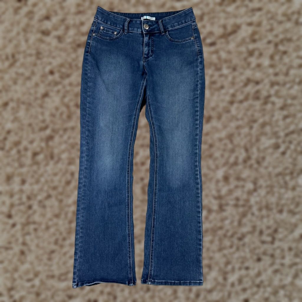 Lee Lee Jeans Riders By Lee Denim Bootscut Jeans for Women 28 Blue Cotton Blend 5-Pocket Embroidered Logo Mid Rise Size 28" / US 6 / IT 42 - 1 Thumbnail