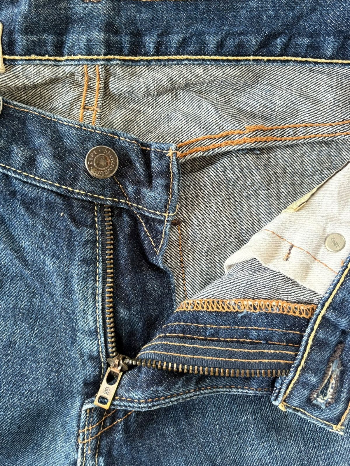 Abercrombie & Fitch Vintage Abercrombie Blue Wash Distress Flare Jeans Size 28" / US 6 / IT 42 - 5 Thumbnail