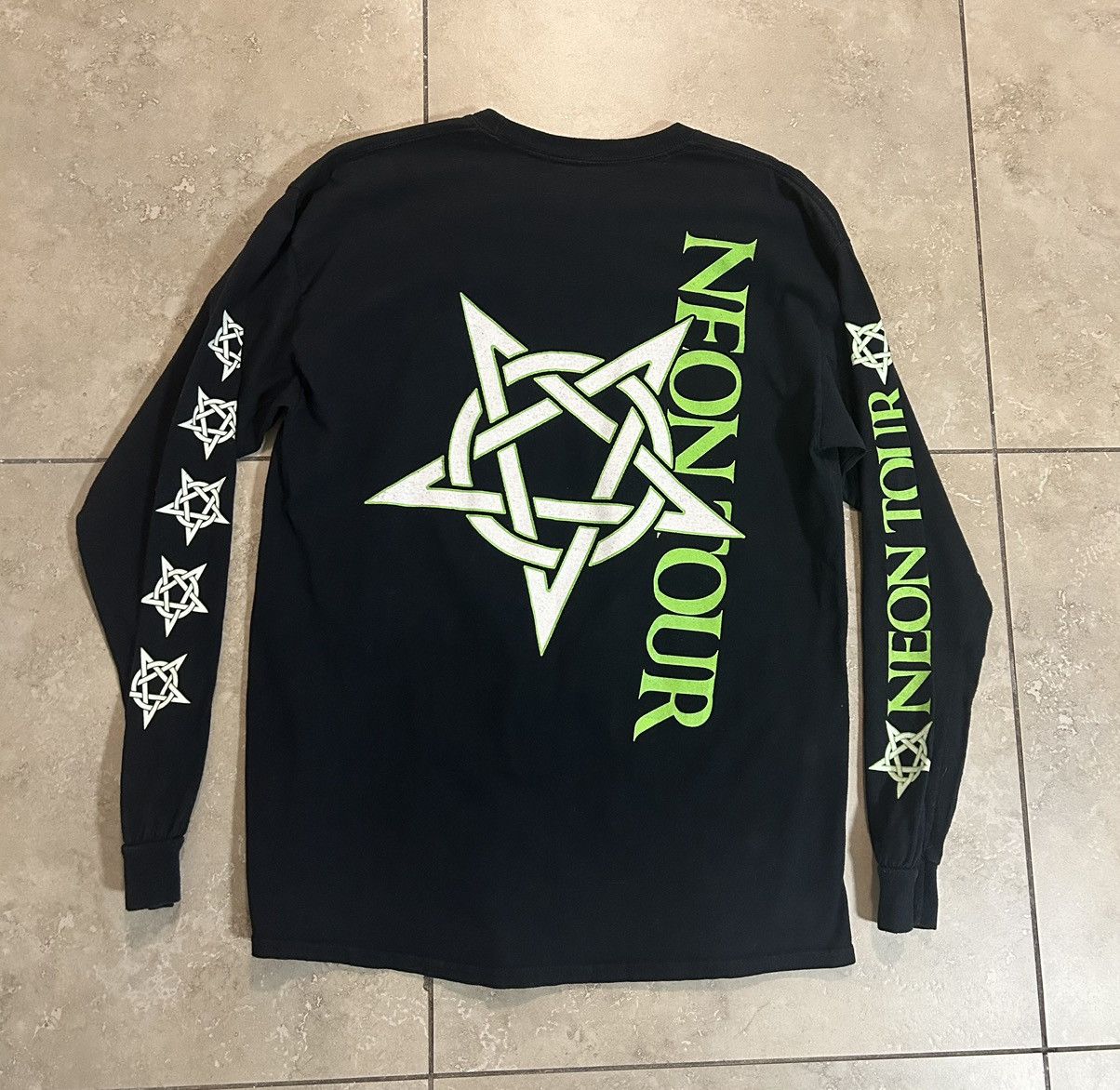 Playboi Carti Playboi Carti 2018 Neon tour long sleeve shirt Size US L / EU 52-54 / 3 - 2 Thumbnail