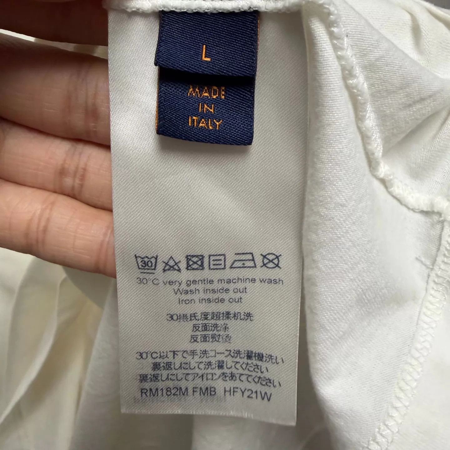 Louis Vuitton LV Inverted Logo Print Pocket White L 98 New T-Shirt Size US L / EU 52-54 / 3 - 5 Thumbnail