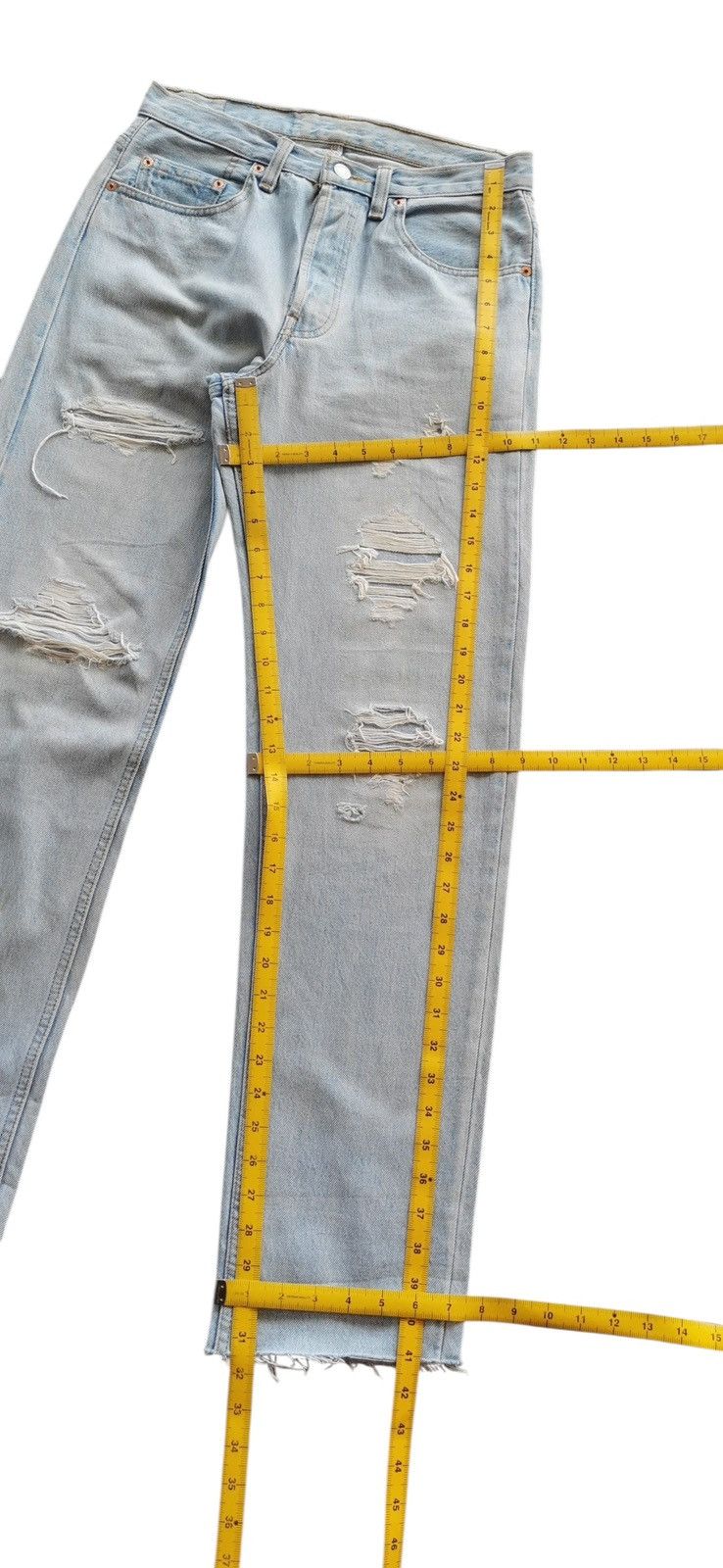 Levi's Vintage 90s levis distressed grunge jeans Size US 29 - 9 Thumbnail