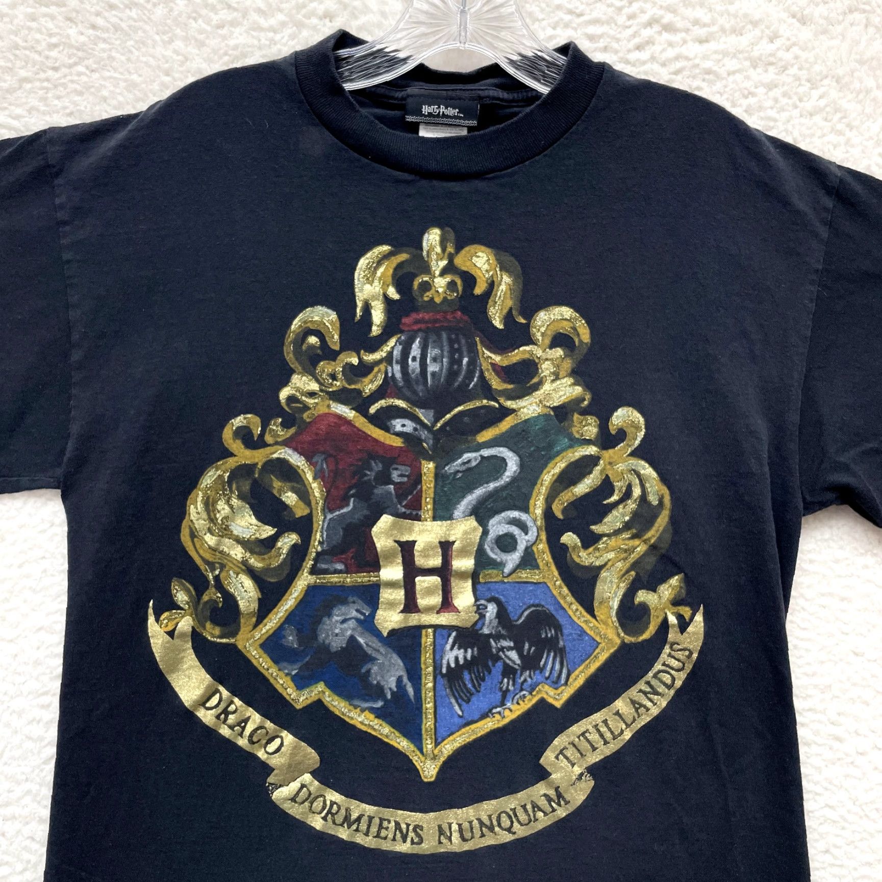 Vintage VINTAGE Harry Potter T-Shirt Large Movie Promo Merch Black House Crest Graphic Unisex L XS? wait. Size US L / EU 52-54 / 3 - 3 Thumbnail