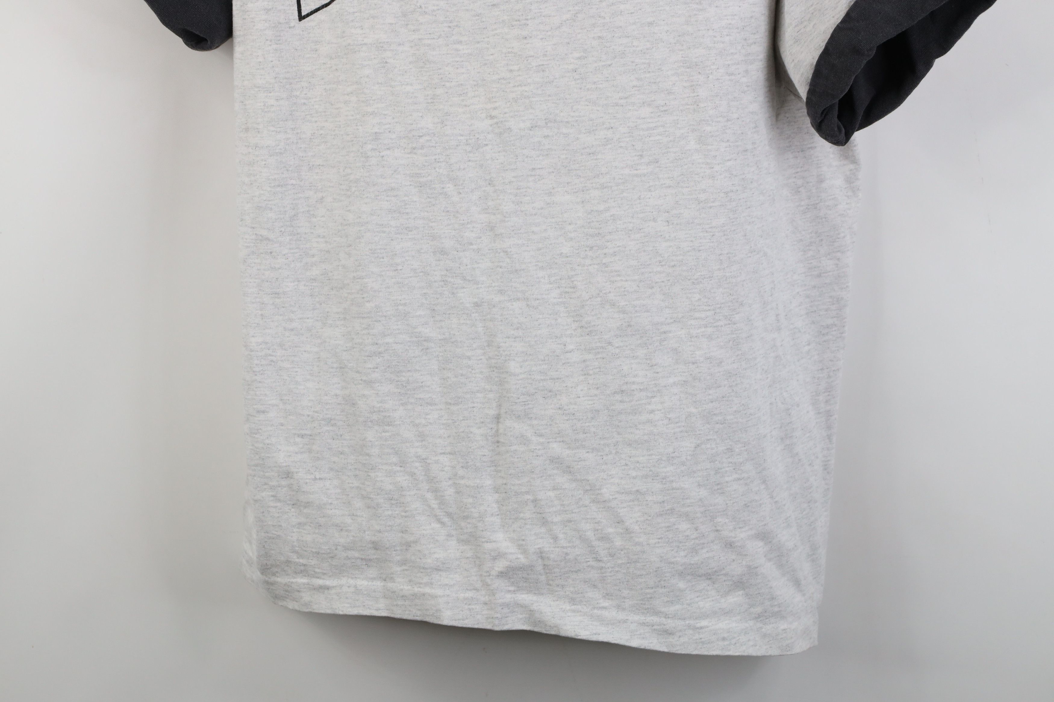 Vintage Vintage 90s Streetwear Spell Script Las Vegas T-Shirt Gray Size US L / EU 52-54 / 3 - 3 Thumbnail
