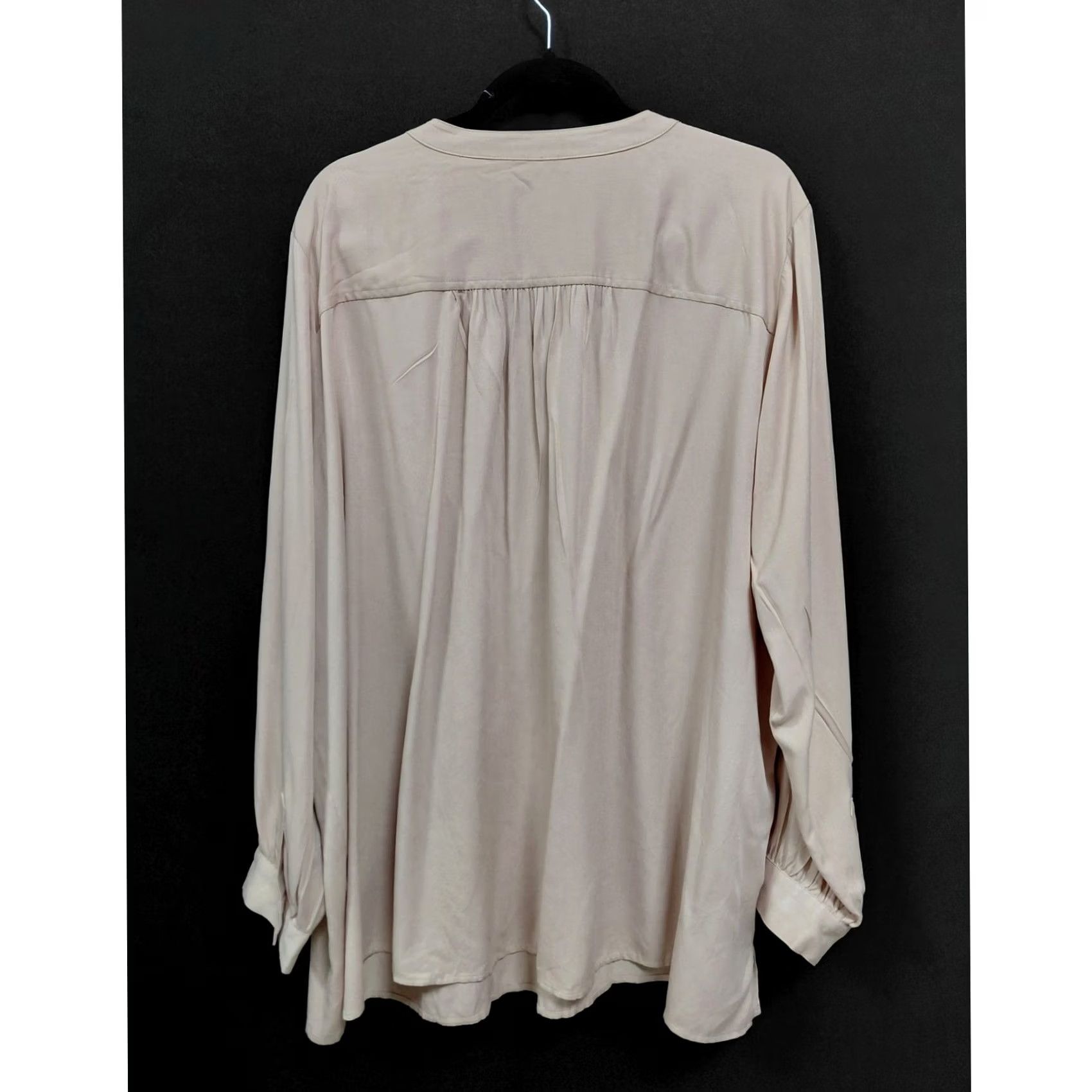 Loft LOFT Plus Button-Front Blouse Beige Long Sleeve Women Size 22 Plus Size 3XL / US 20-22 - 2 Thumbnail