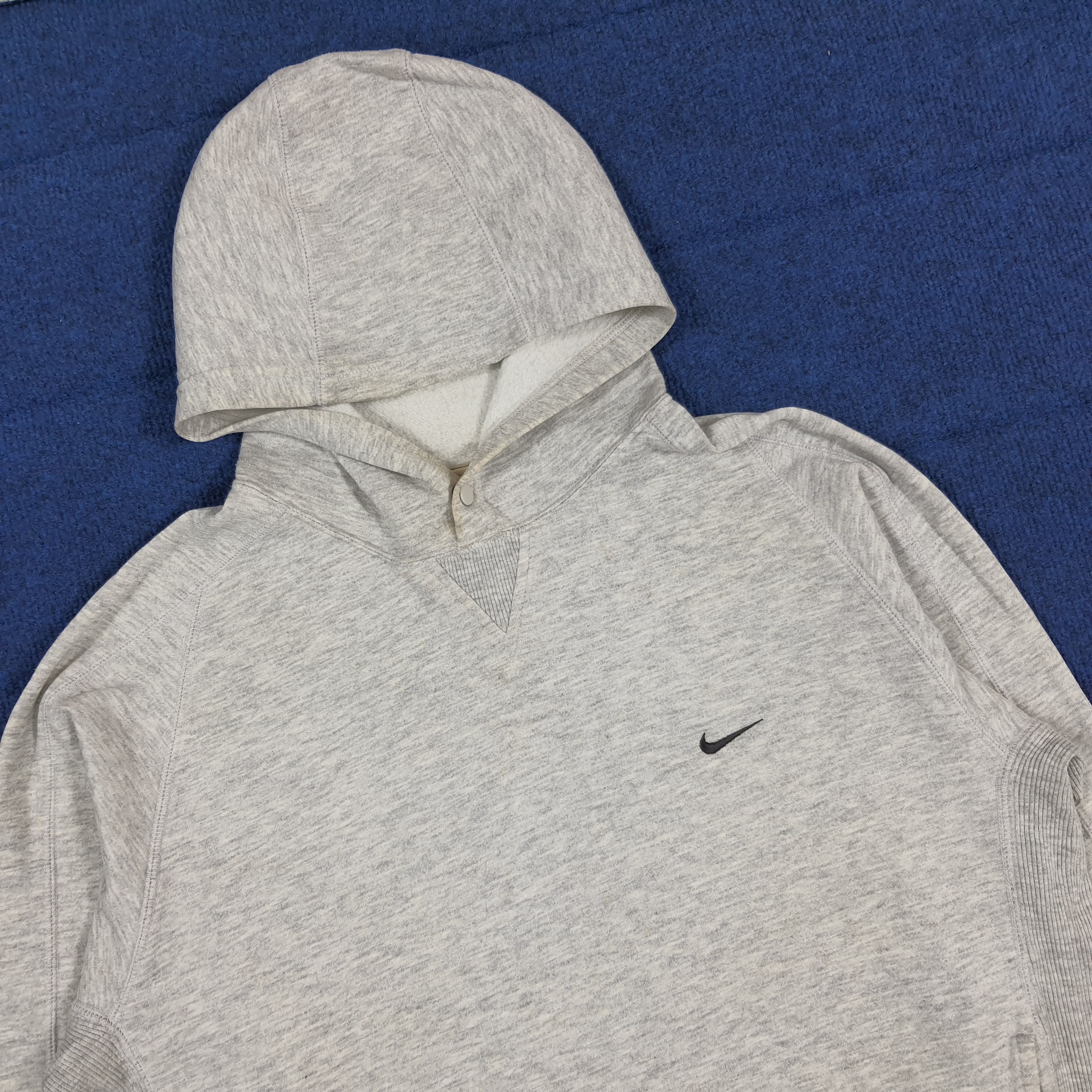 Nike Vintage Nike Small Embroidery Swoosh Grey Hoodie C295N10 Size US M / EU 48-50 / 2 - 2 Thumbnail
