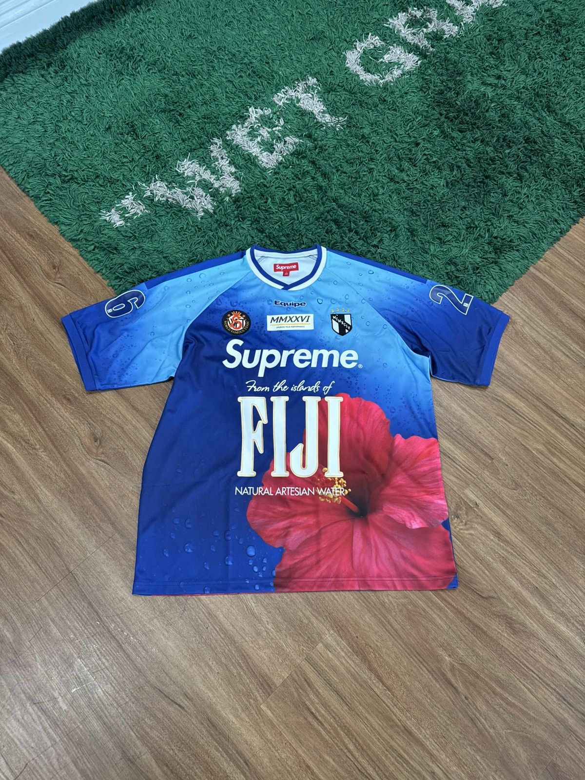 Supreme Supreme akira soccer top FW17 | Grailed