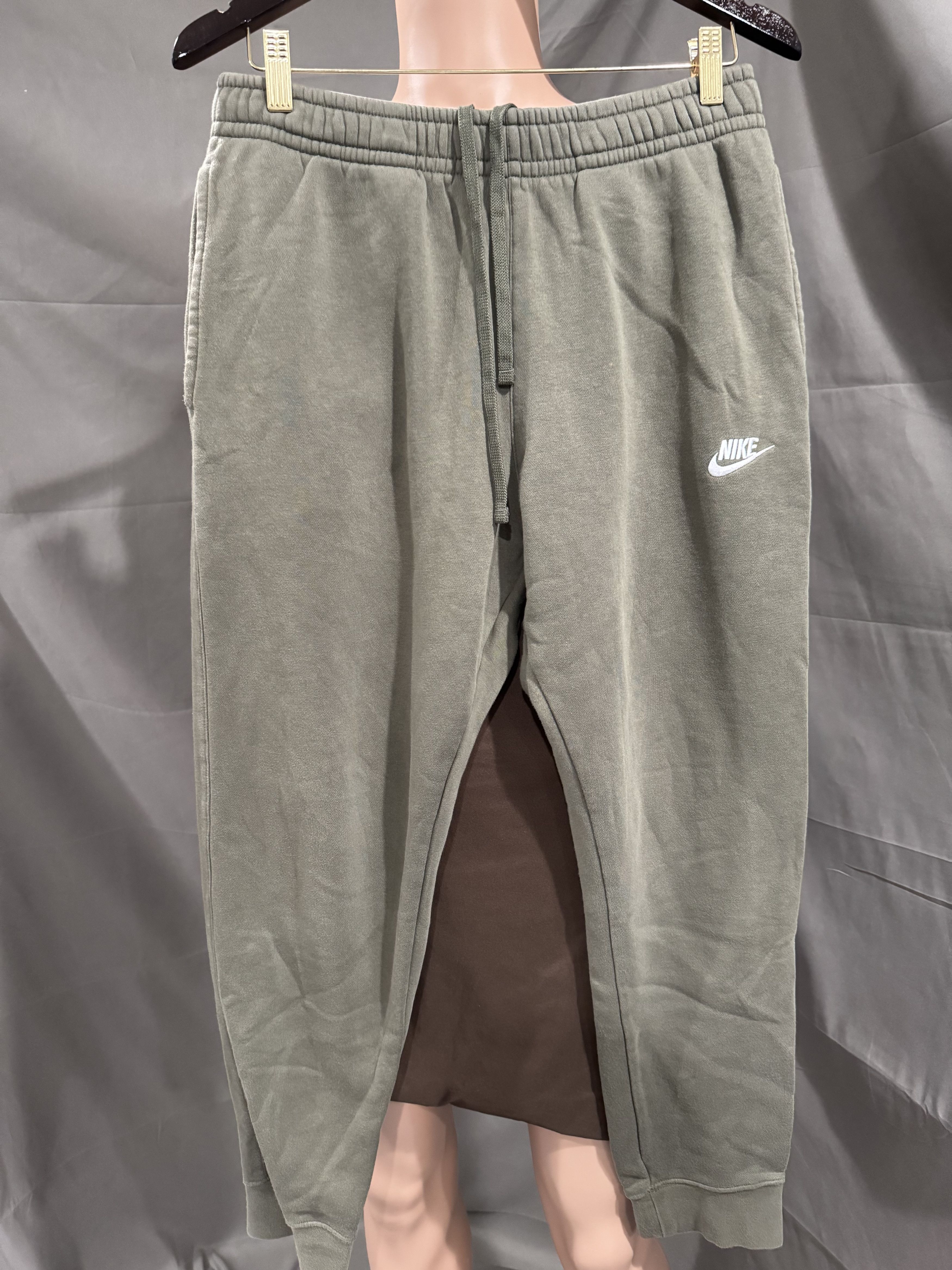 Nike Nike Fleece Jogger Sweatpant Olive Green Size Medium Size US 32 / EU 48 - 1 Thumbnail