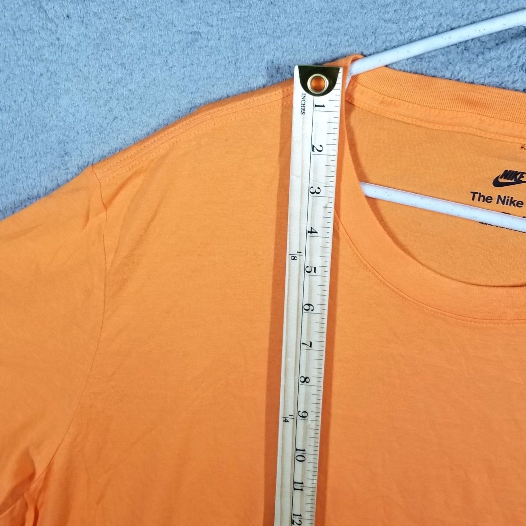 Nike Nike Sportswear Club Tee Shirt Adults XXL Orange White Embroidered Swoosh Size US XXL / EU 58 / 5 - 6 Thumbnail