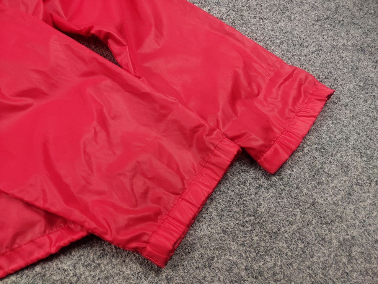 Lacoste Vintage 80's lacoste Alligator Nylon Red Light Zip Jacket Size US L / EU 52-54 / 3 - 8 Thumbnail