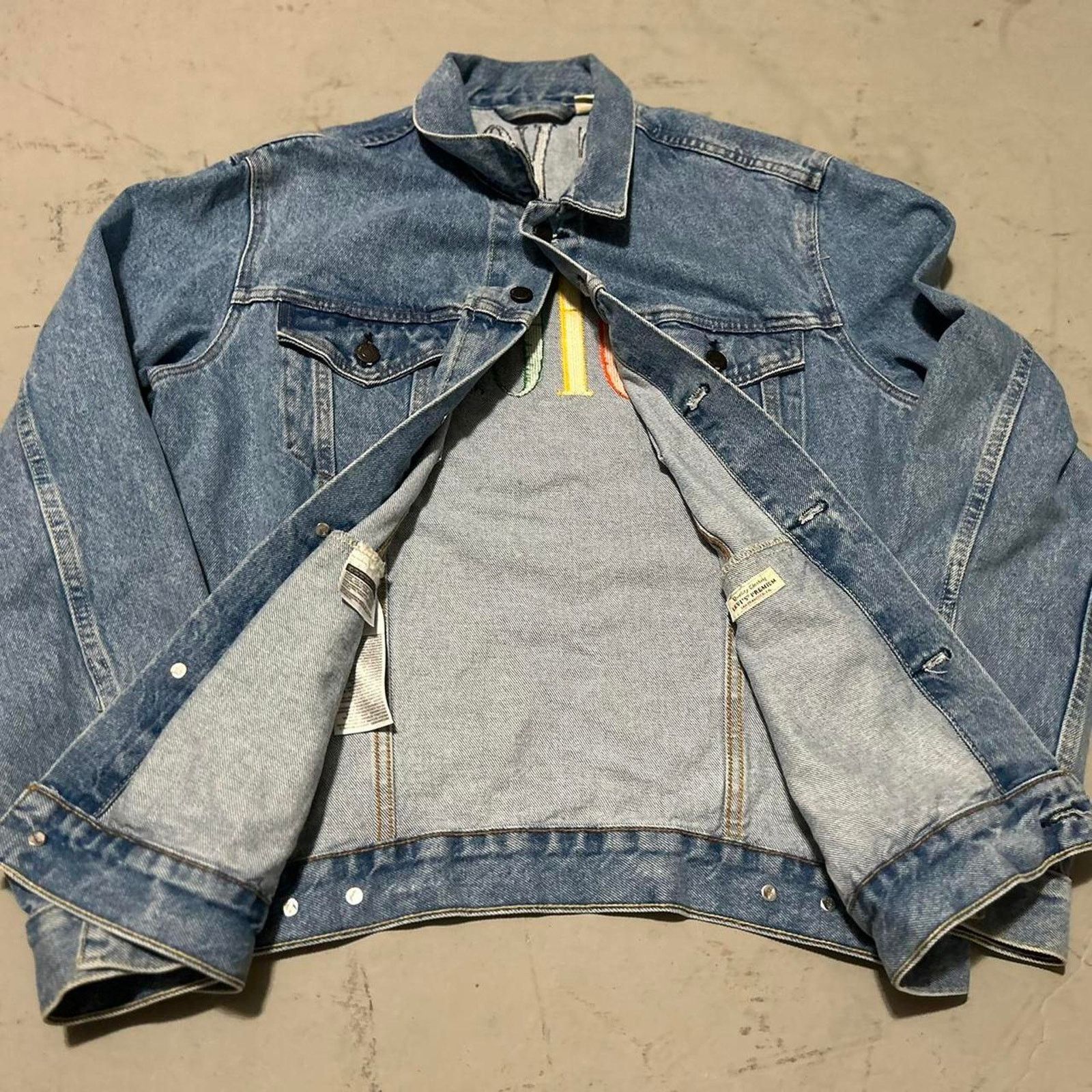 Levi's Levi's Rainbow Gay Pride Denim Trucker Jacket Use Your Voice Size US L / EU 52-54 / 3 - 3 Thumbnail