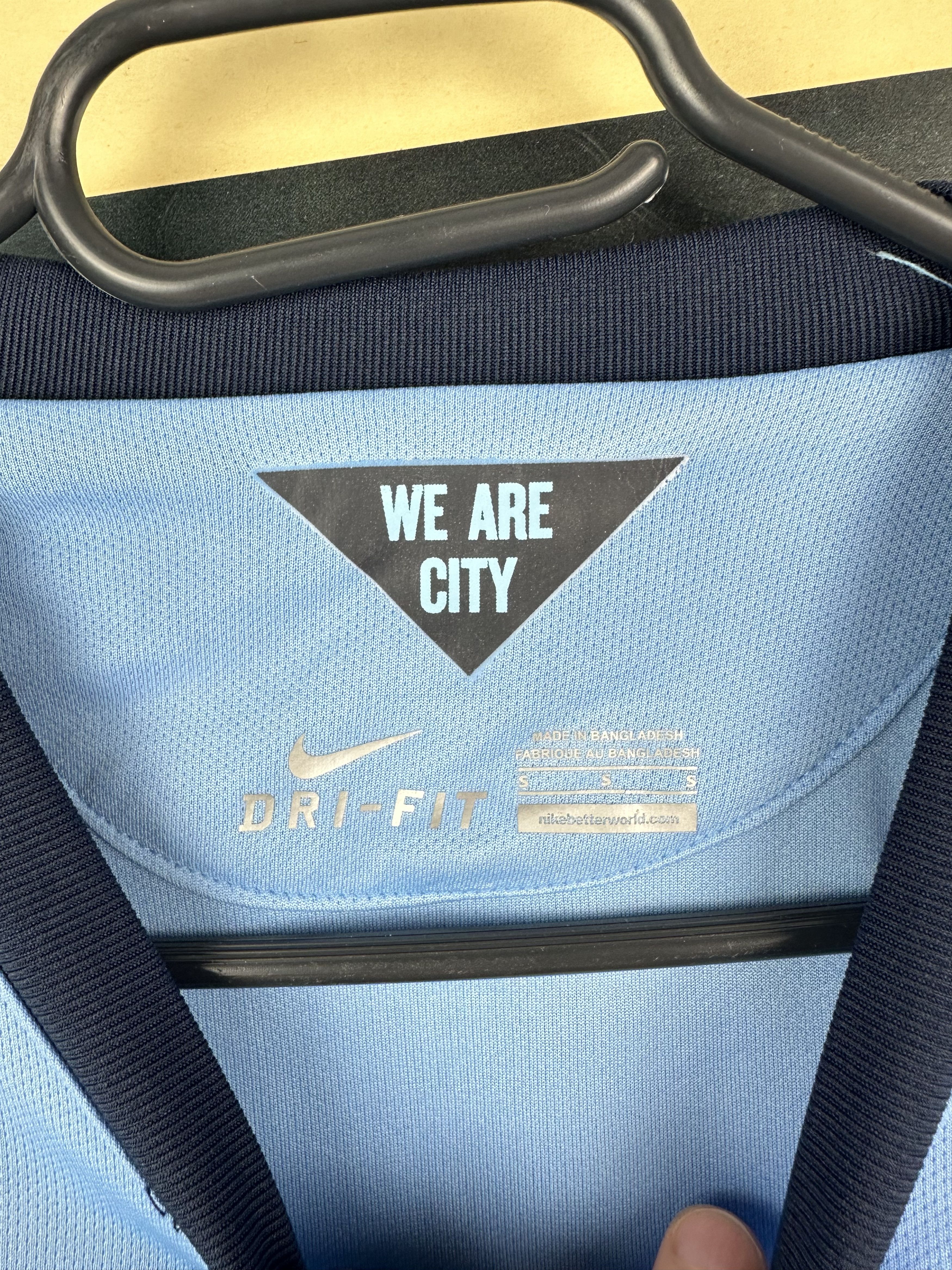 Other Manchester City Football Shirt Soccer Jersey Rare Size US S / EU 44-46 / 1 - 5 Thumbnail