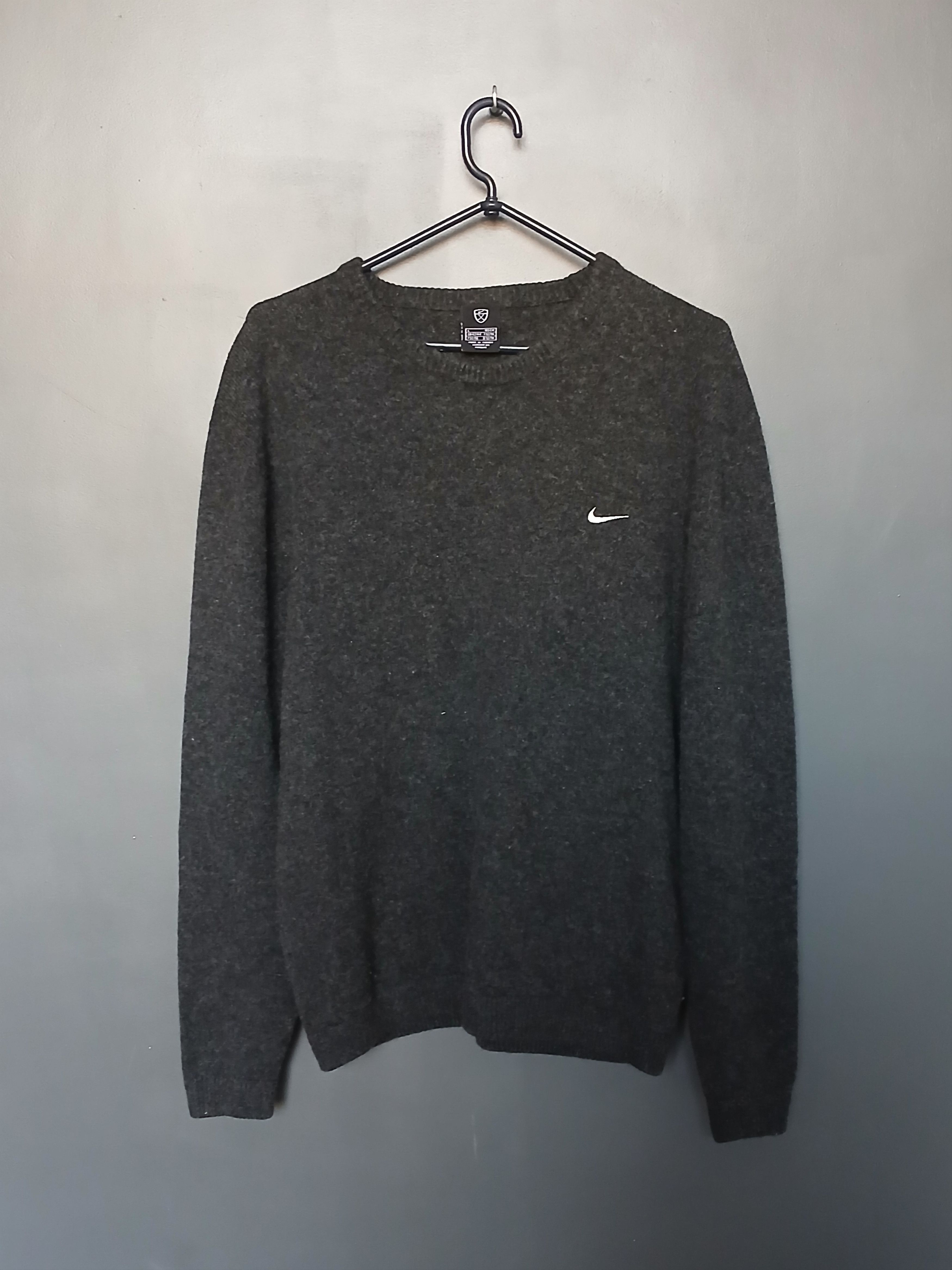 Nike × Vintage Vintage Nike Golf Sweater Size US L / EU 52-54 / 3 - 1 Thumbnail