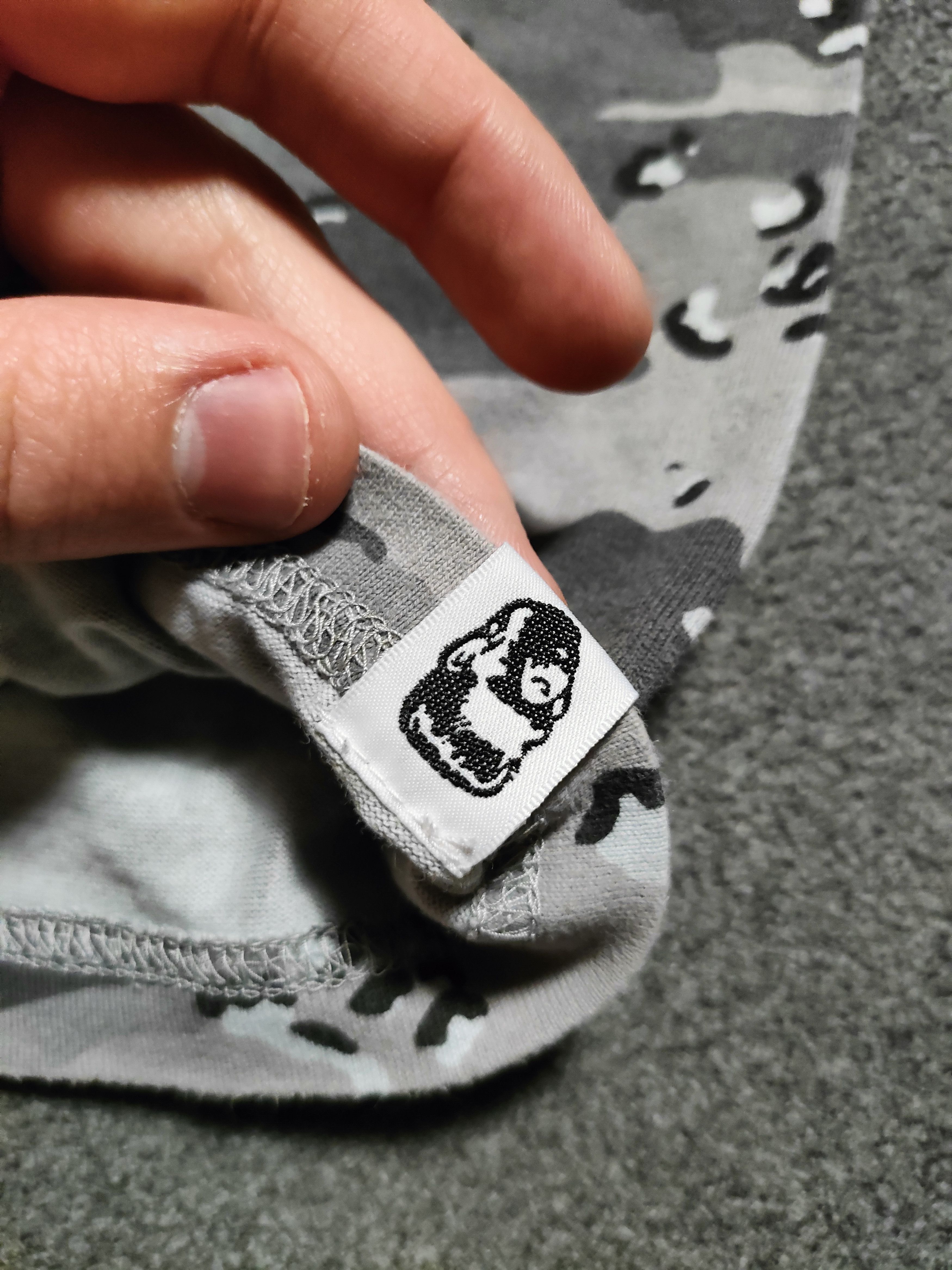 Bape Rare A Bathing Ape T-shirt Japanese brand camo tee Size US S / EU 44-46 / 1 - 5 Thumbnail