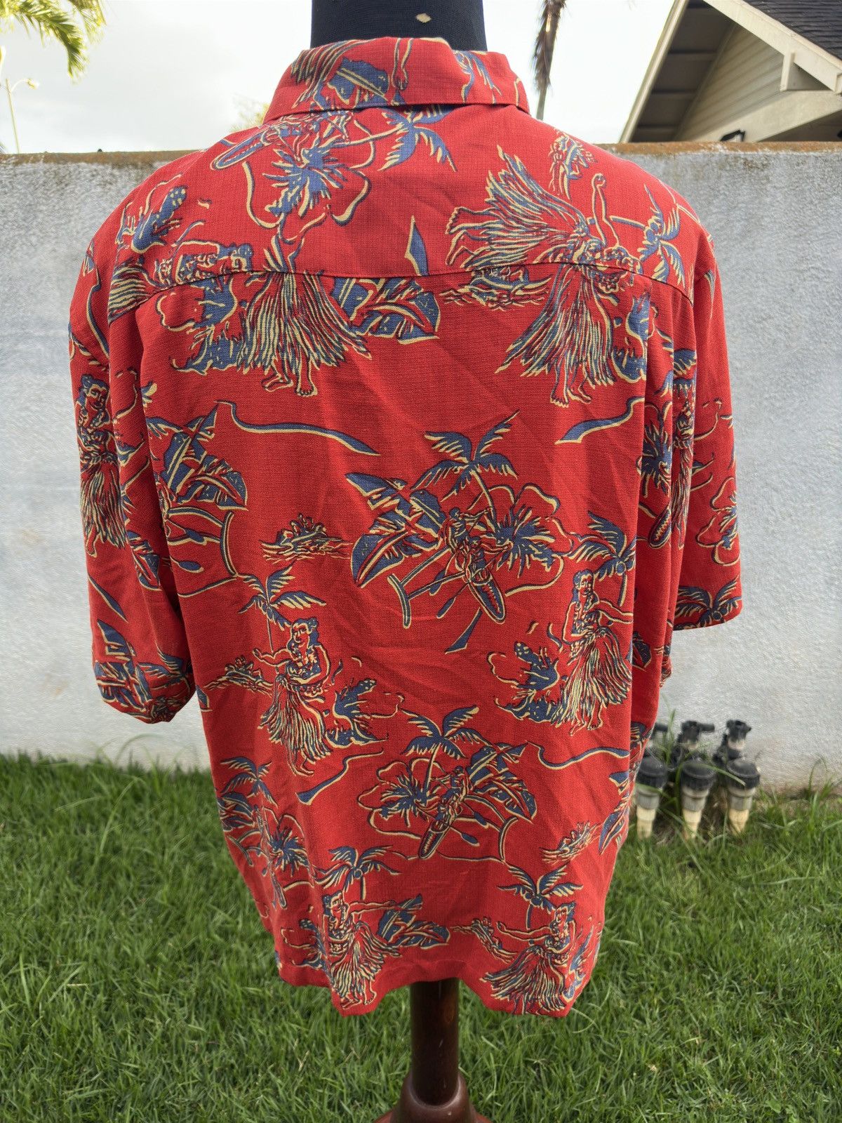 Reyn Spooner PreOwned Reyn Spooner Hawaiian Print Red Full Button Men's L Size US L / EU 52-54 / 3 - 2 Thumbnail