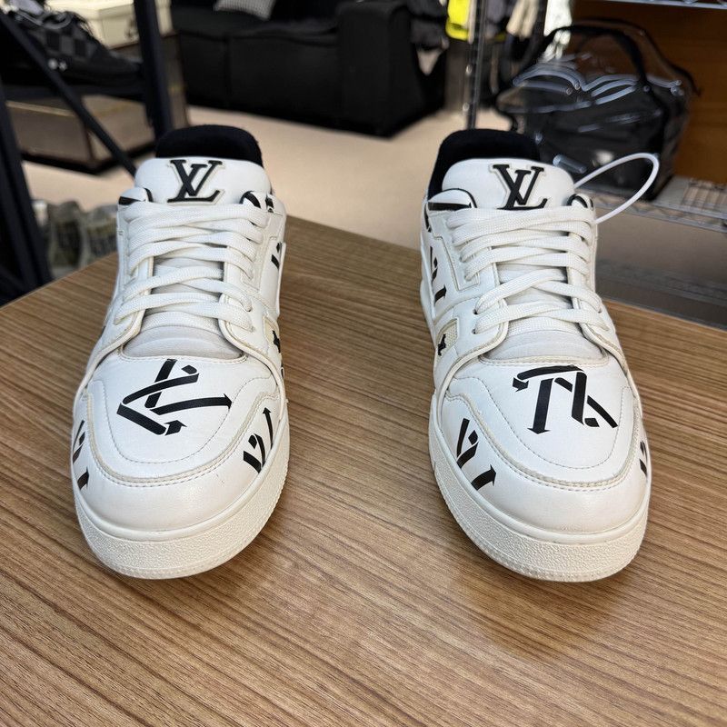 Louis Vuitton Louis Vuitton White and Black Trainer Sneakers -2505 Size US 7 / IT 37 - 2 Thumbnail
