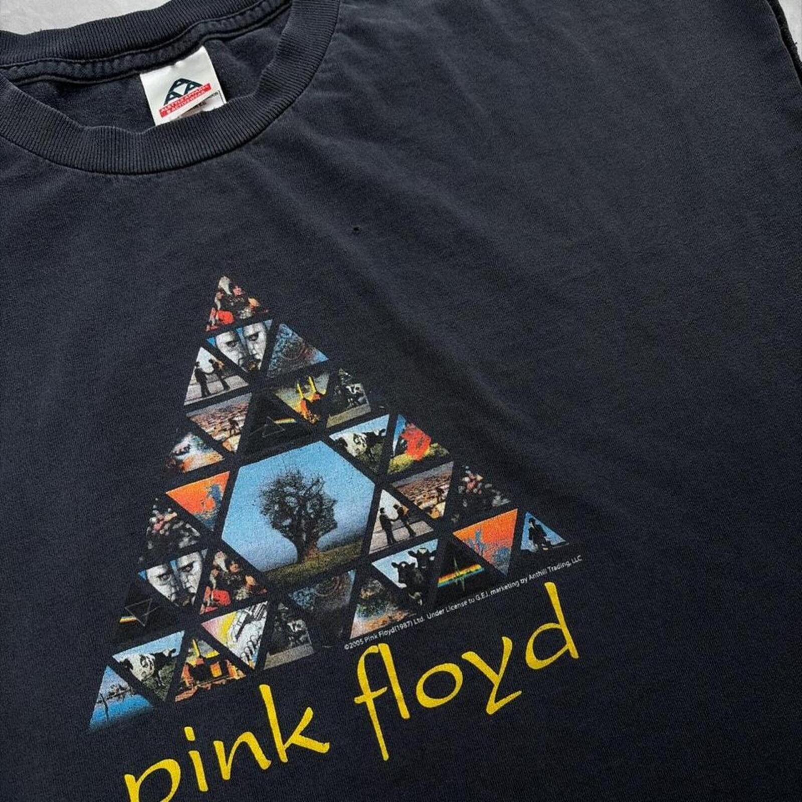 AAA Vintage 2005 Pink Floyd Dark Side Album Sleeveless T-Shirt Size US XXL / EU 58 / 5 - 4 Thumbnail