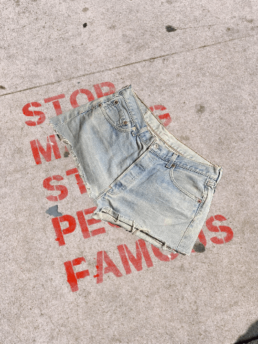 Levi's Vintage Levis Shorts big logo 90s Size US 34 / EU 50 - 1 Thumbnail