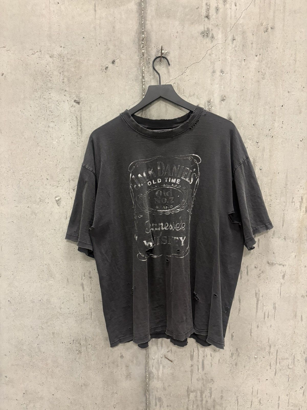 Vintage Vintage Jack Daniels Shirt Faded Distressed Grunge Thrashed Size US XXL / EU 58 / 5 - 1 Thumbnail