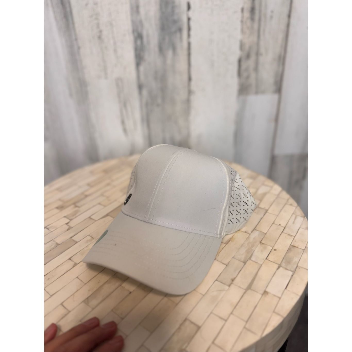 Other Gaiam White Laser Cut Athletic Hat Women’s OS Adjustable Activewear Running Yoga Cap NWT Size ONE SIZE - 2 Thumbnail
