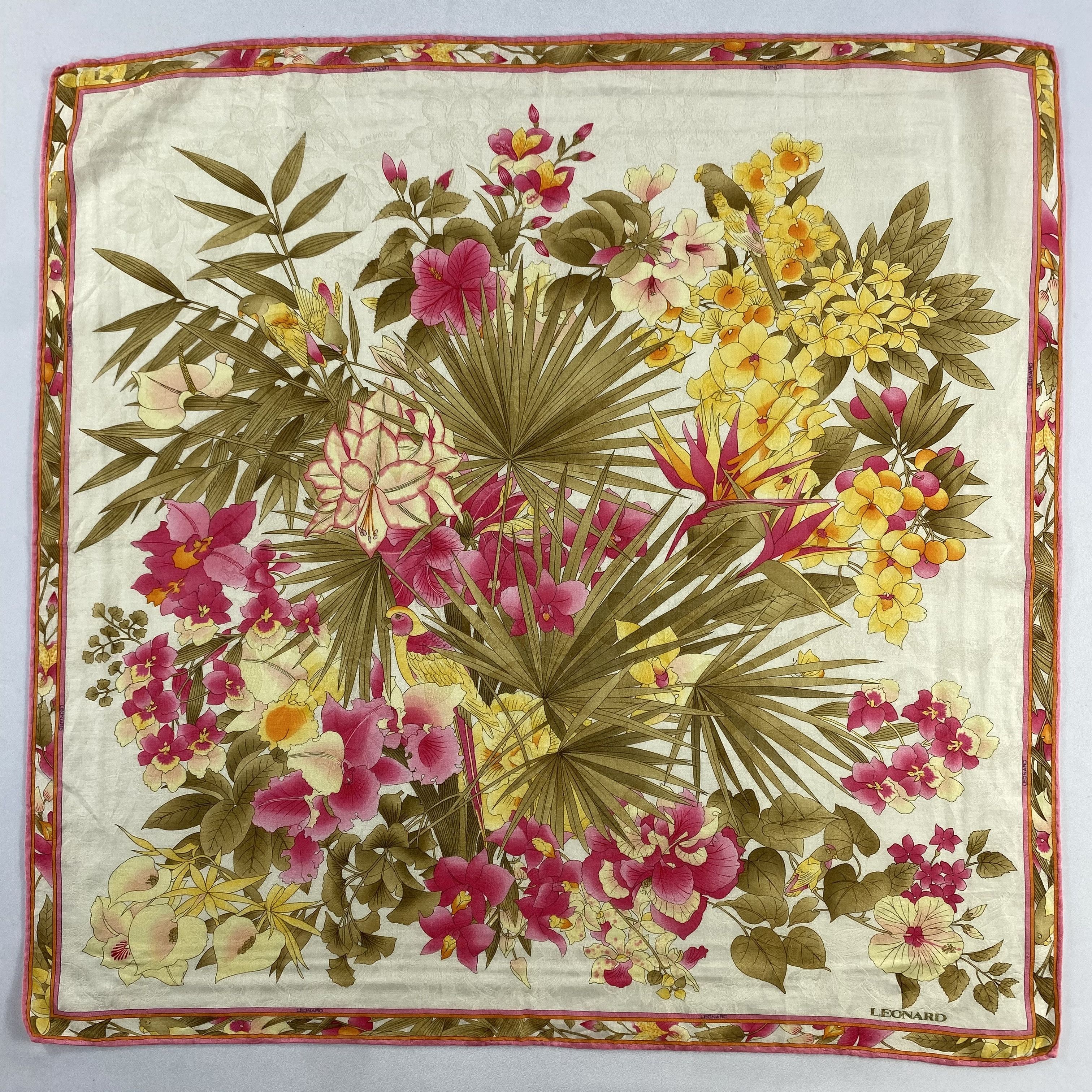 Leonard Paris × Vintage Leonard Handkerchief / Neckerchief / Bandana-P1370 Size ONE SIZE - 1 Thumbnail